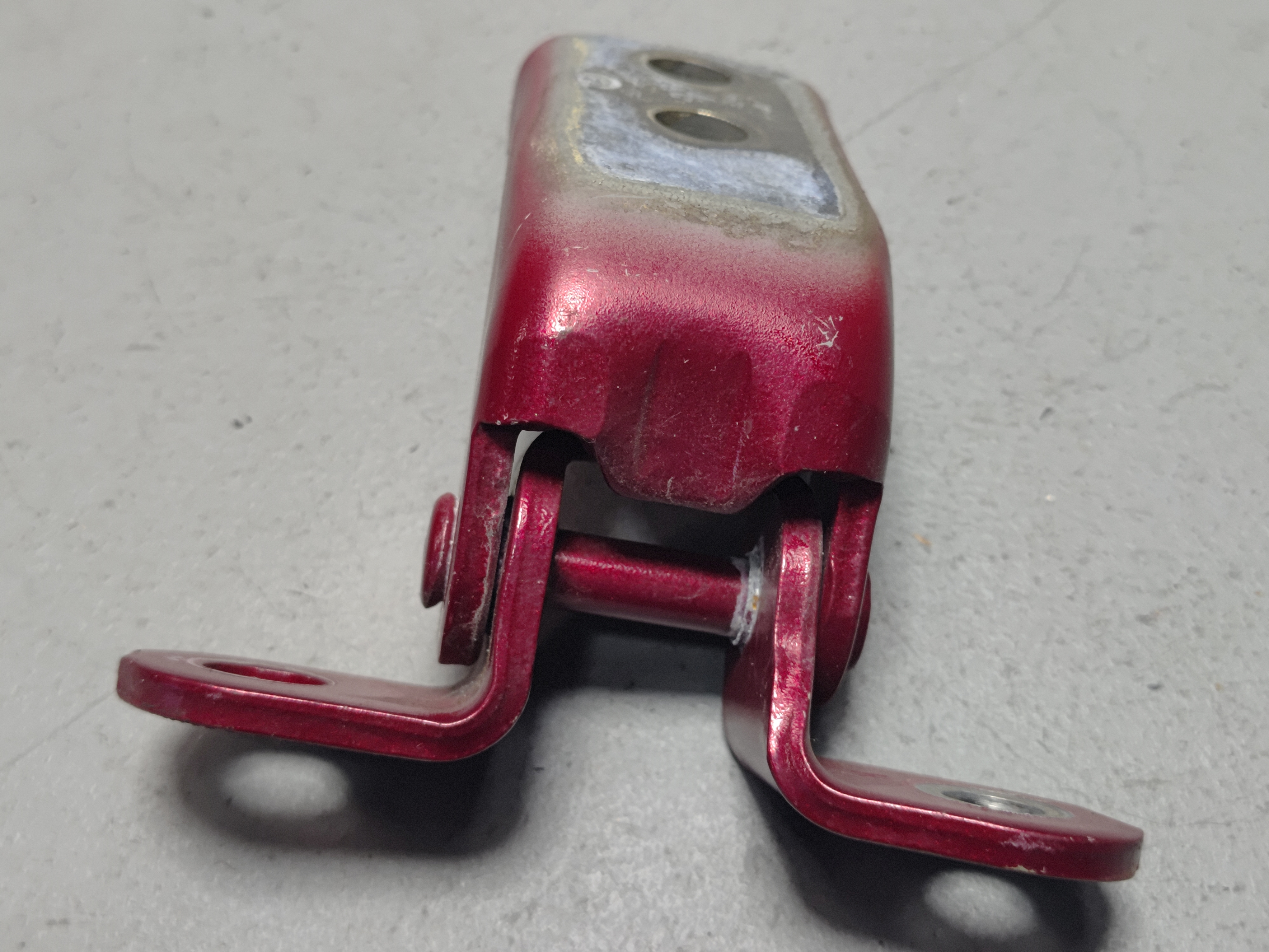 2019-2025 TOYOTA RAV4 REAR LEFT DRIVER SIDE DOOR LOWER HINGE OEM