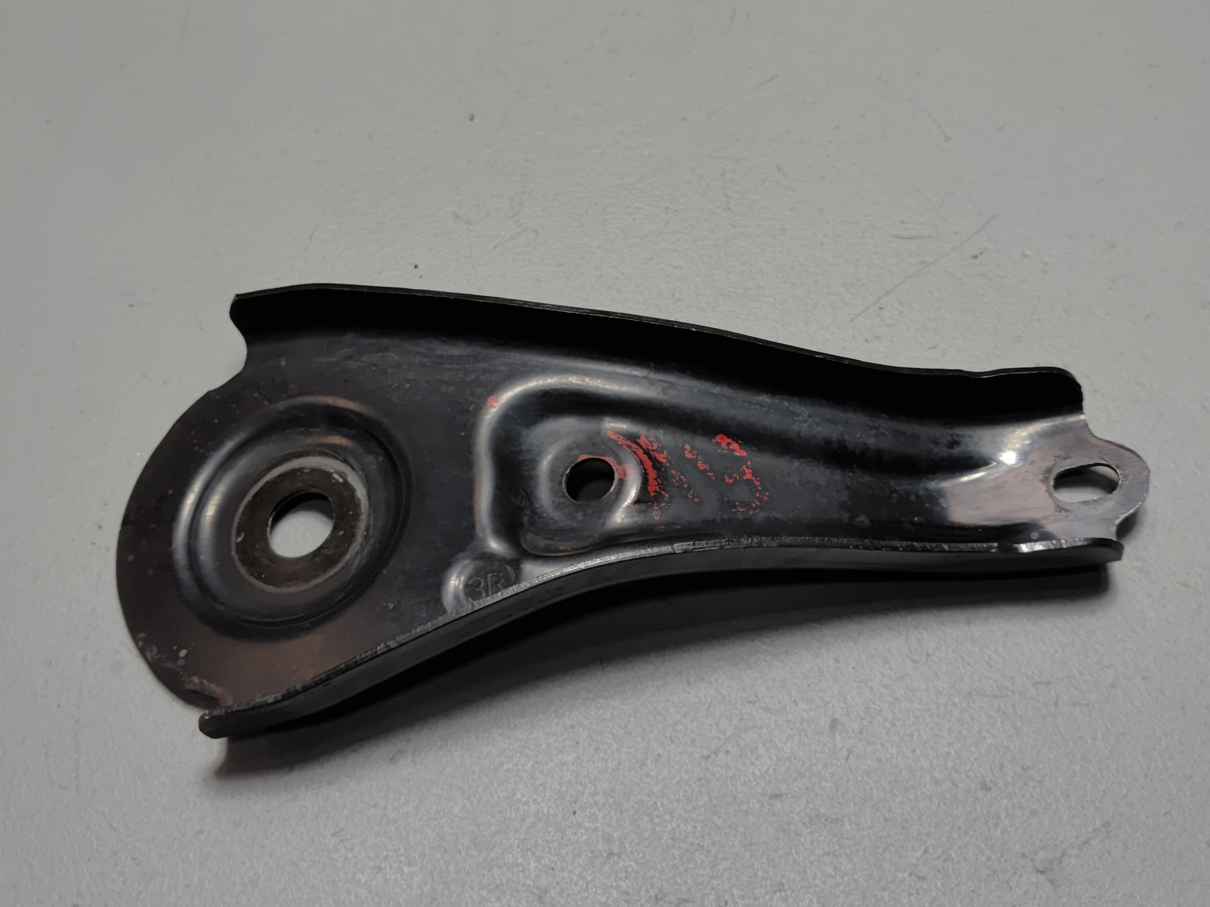 2019 - 2025 TOYOTA RAV4 REAR SUBFRAME PASSENGER SIDE SUPPORT BRACE BRACKET OEM