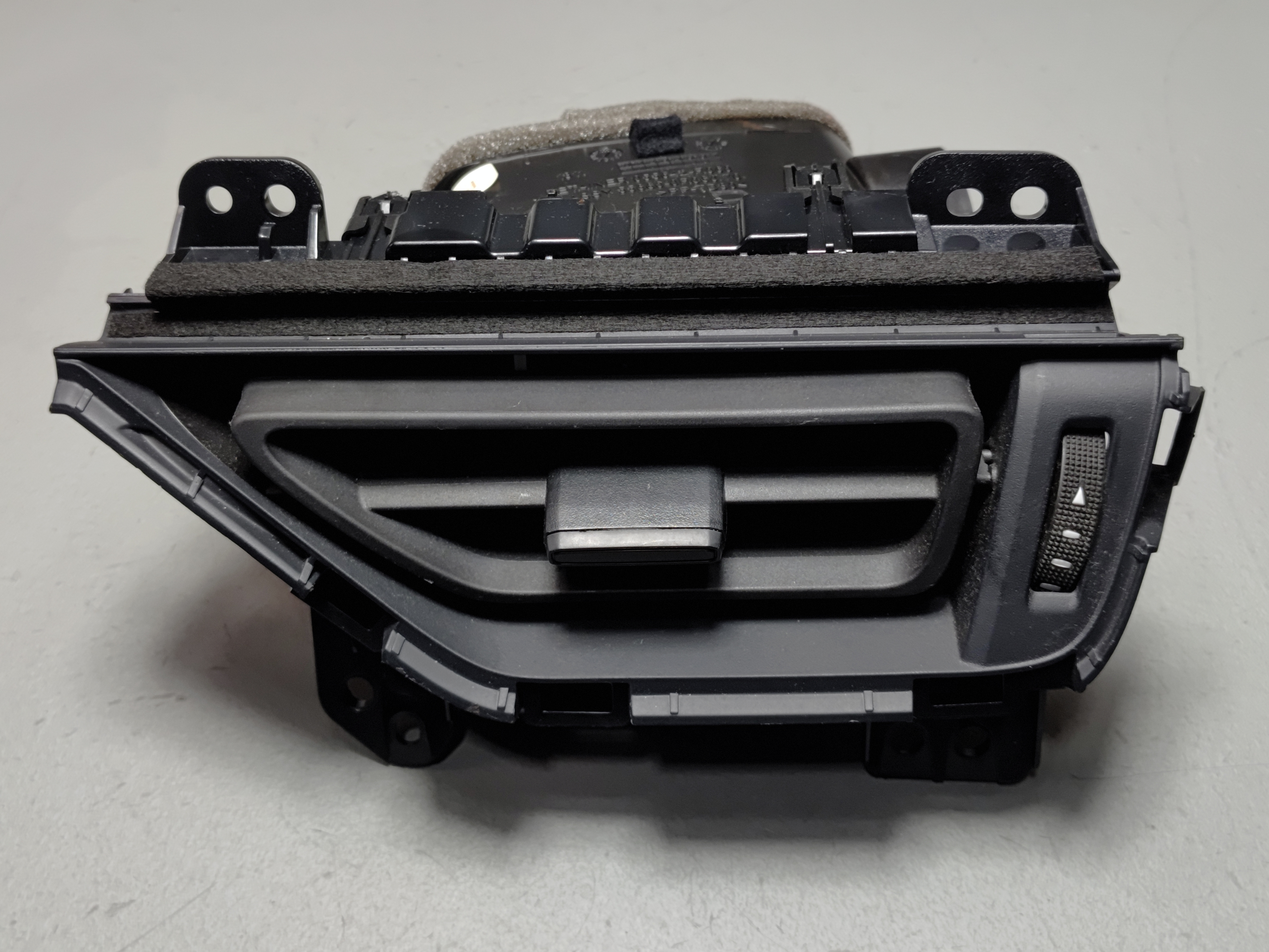 2019-2025 TOYOTA RAV4 DASHBOARD RIGHT PASSENGER SIDE OUTER AIR VENT GRILLE OEM