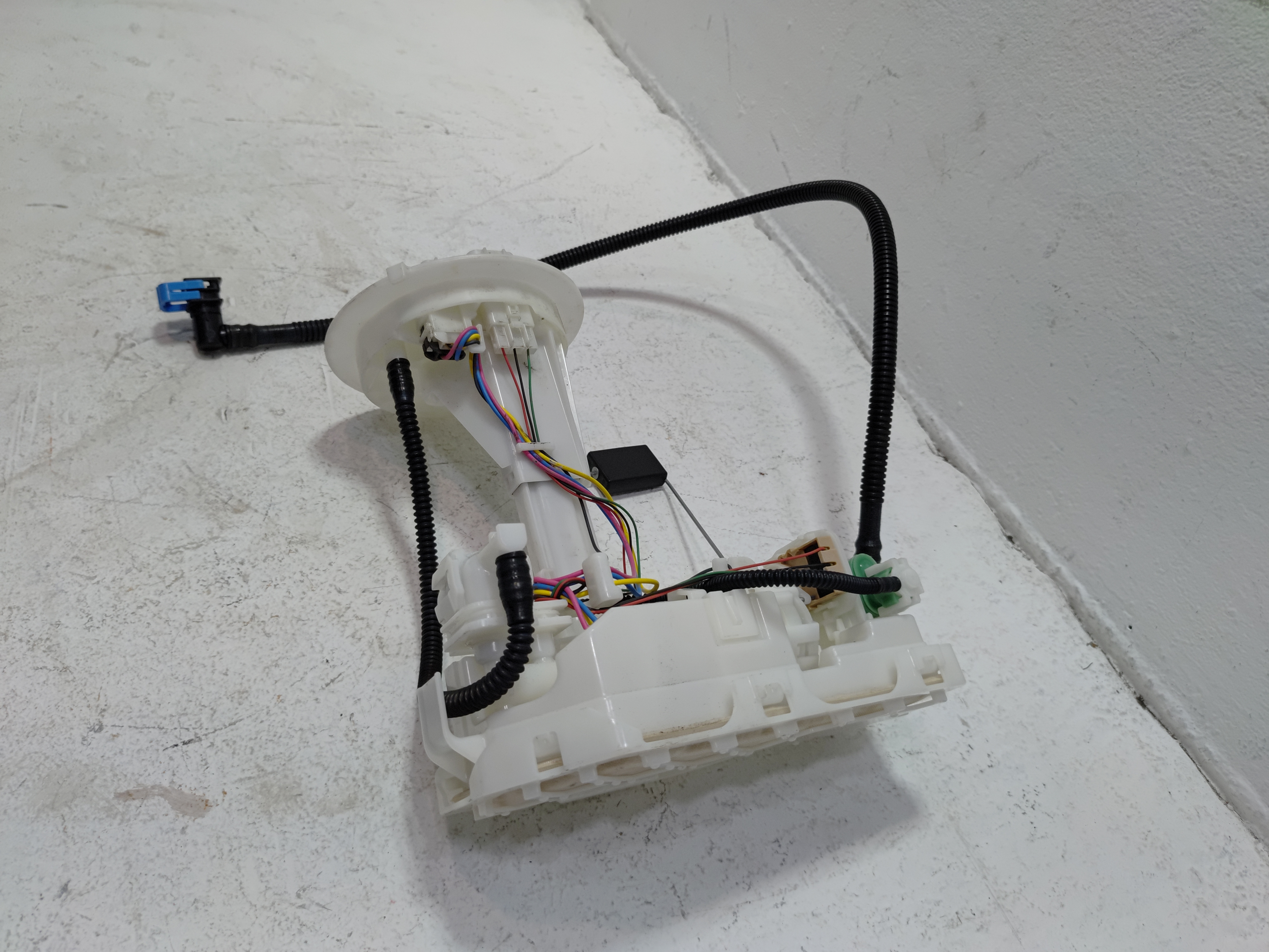 2019-2025 TOYOTA RAV4 2.5L ELECTRIC FUEL GAS TANK PUMP UNIT OEM