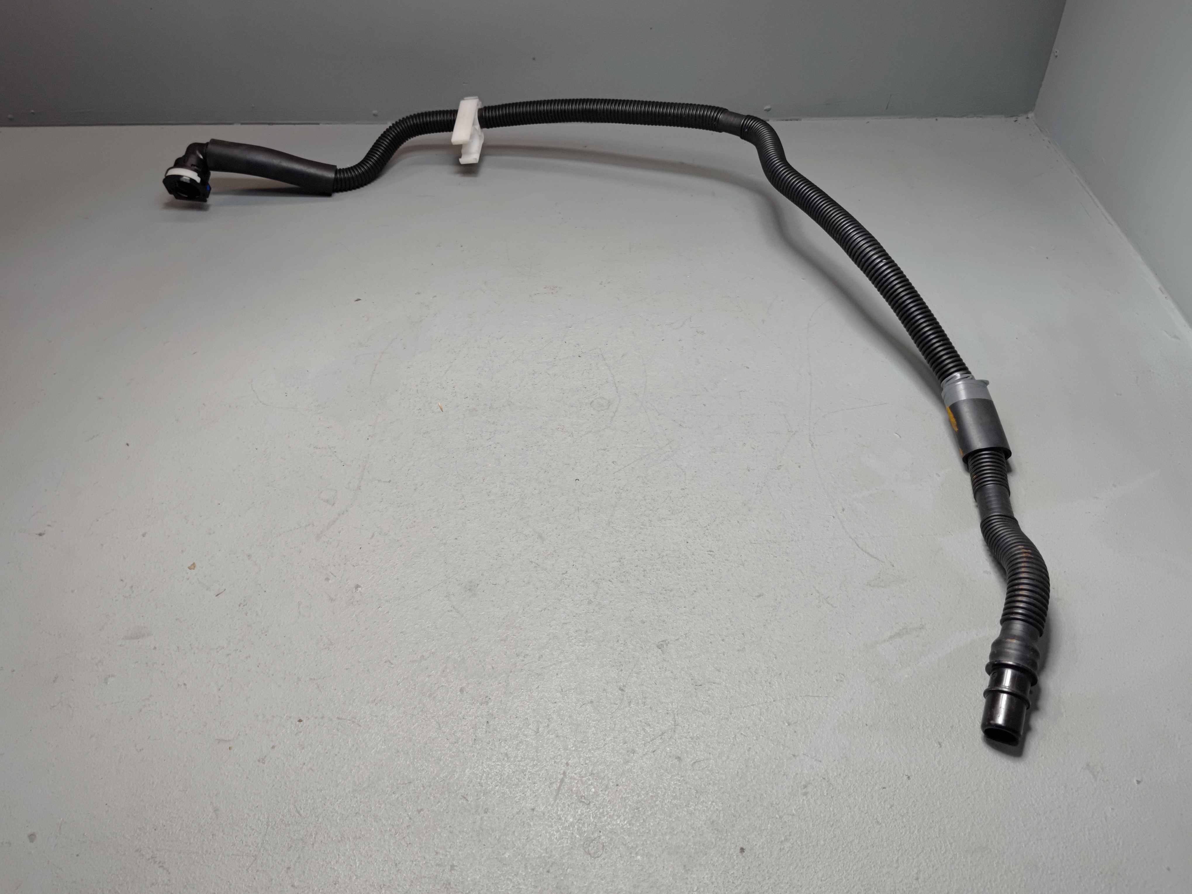 OEM  FUEL TANK VENT BREATHER HOSE TUBE PIPE 2019 - 2025 TOYOTA RAV4 2.5L