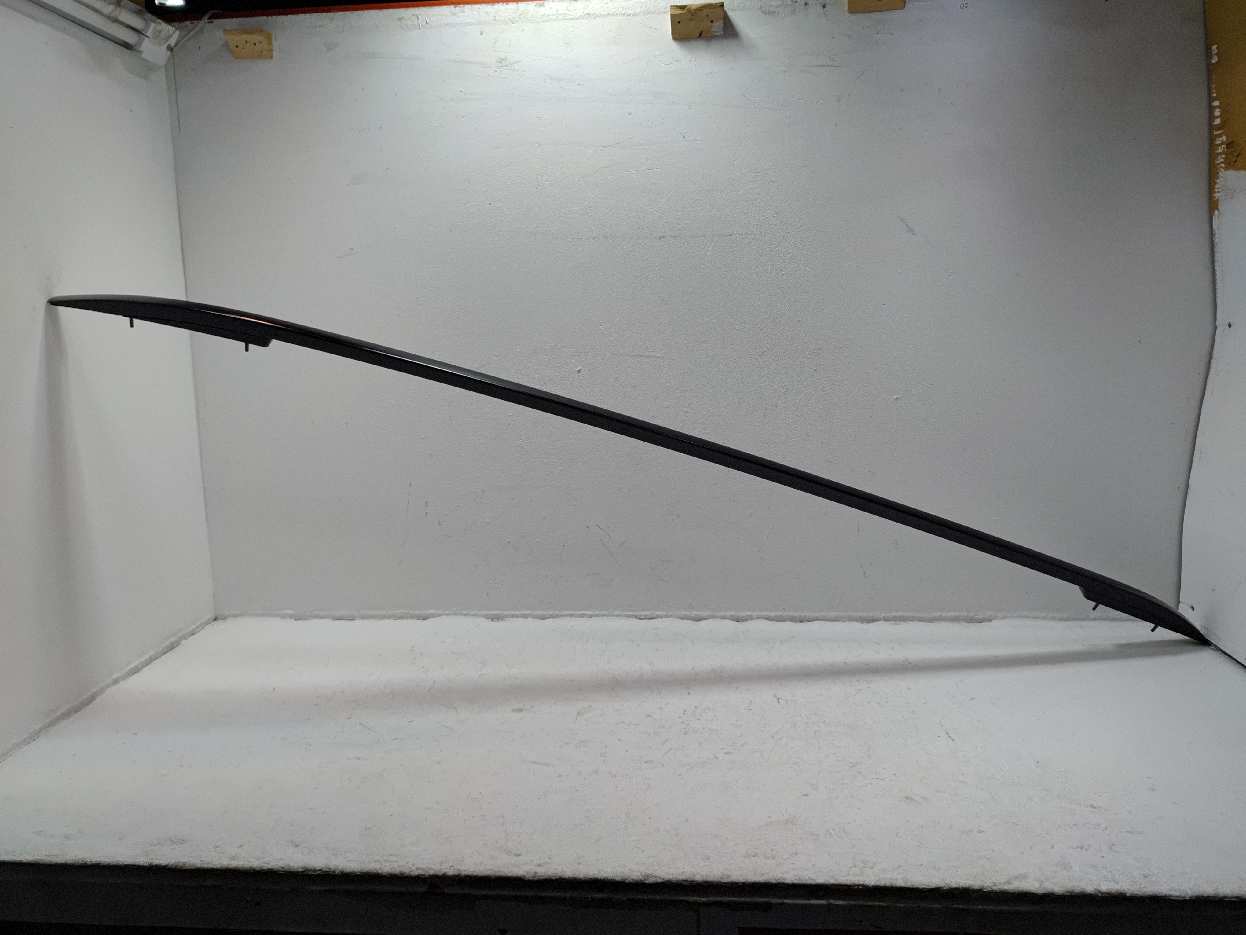 21-25 VOLKSWAGEN ATLAS ROOF PASSENGER SIDE RAIL RACK LUGGAGE CARRIER MOLDING OEM