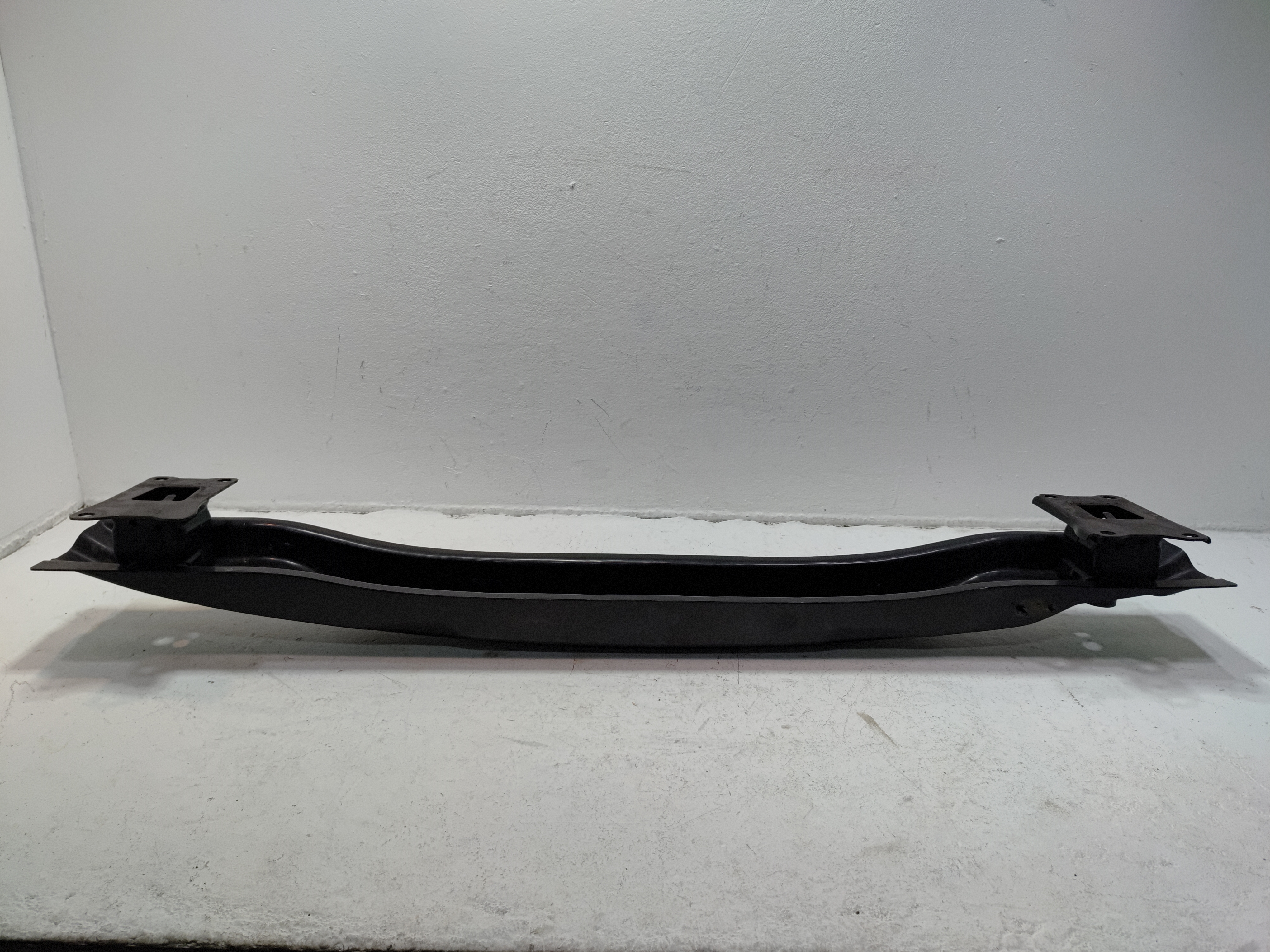 2021-2025 VOLKSWAGEN ATLAS REAR BUMPER REINFORCEMENT IMPACT BAR OEM