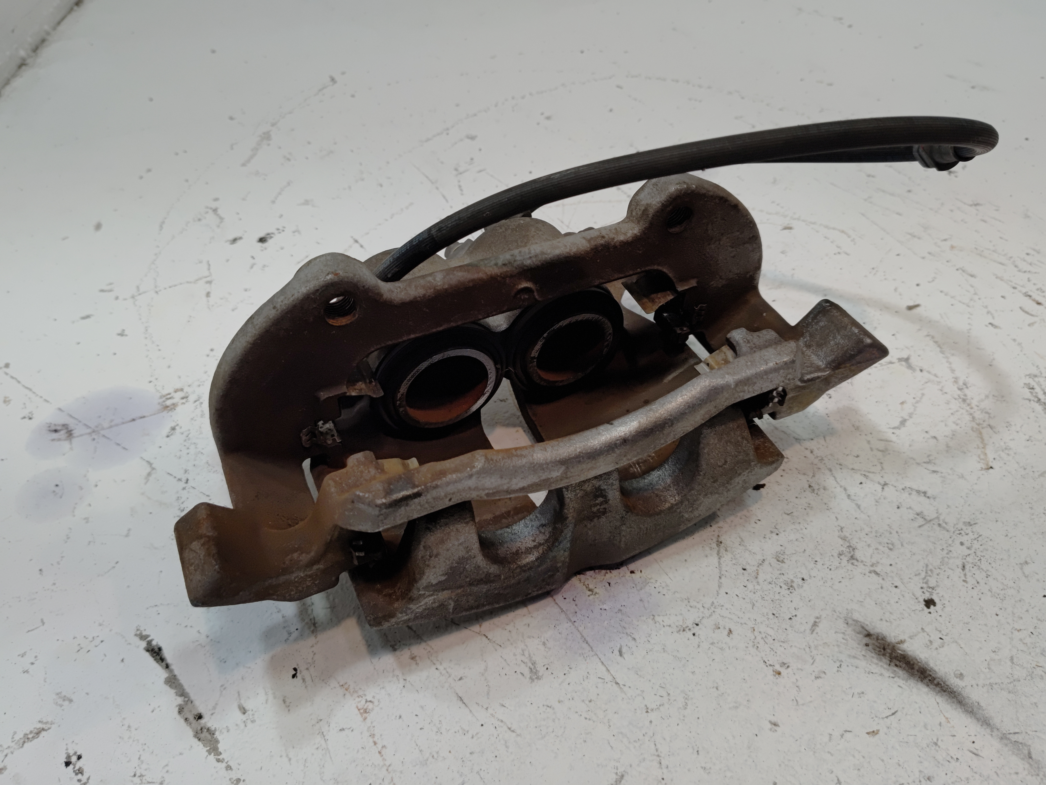 OEM VOLKSWAGEN ATLAS 2018-2025 FRONT RIGHT PASSENGER SIDE DISC BRAKE CALIPER