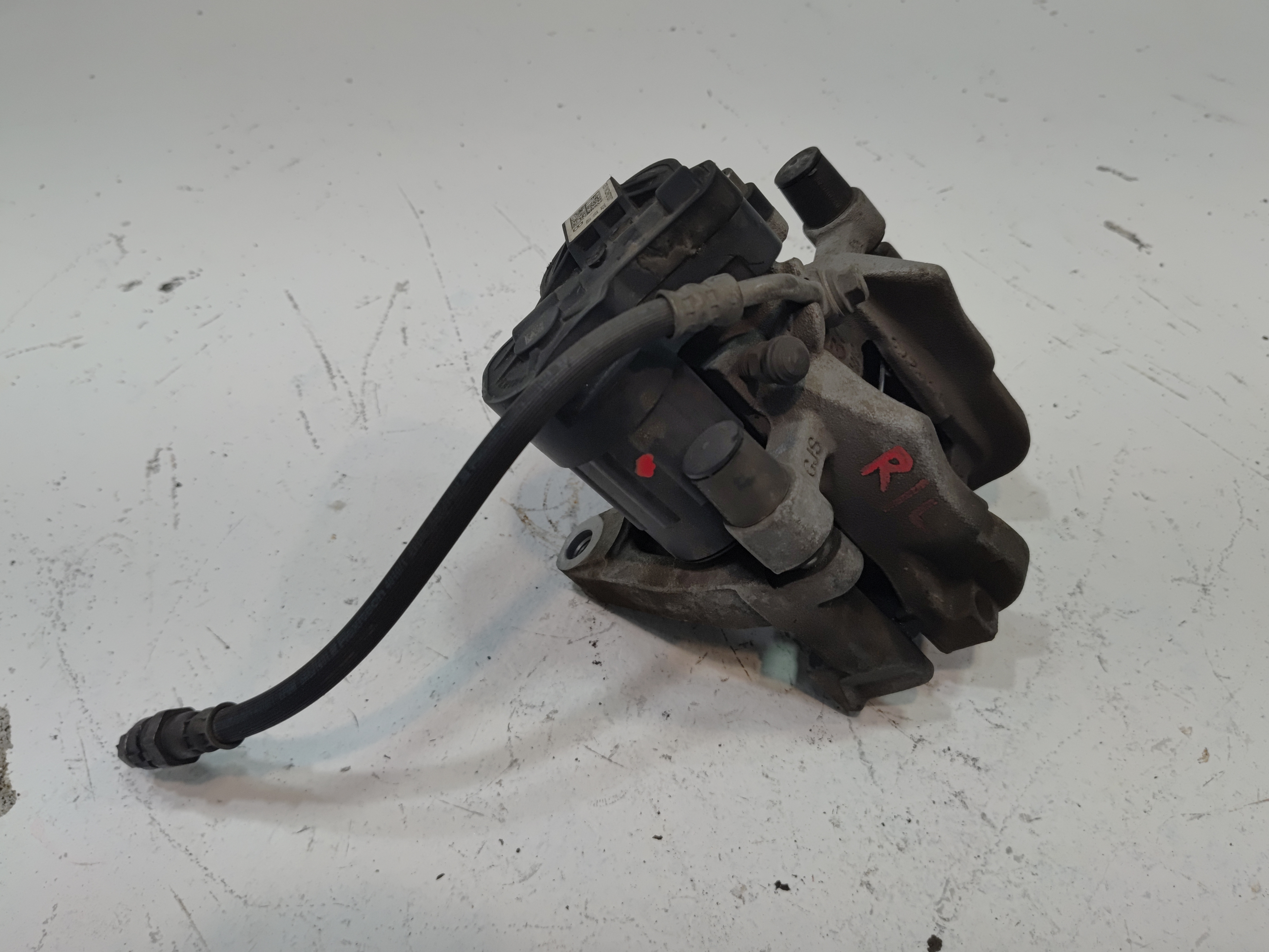 2018-2025 Volkswagen Atlas Rear Left Driver Side Brake Caliper w/Actuator OEM