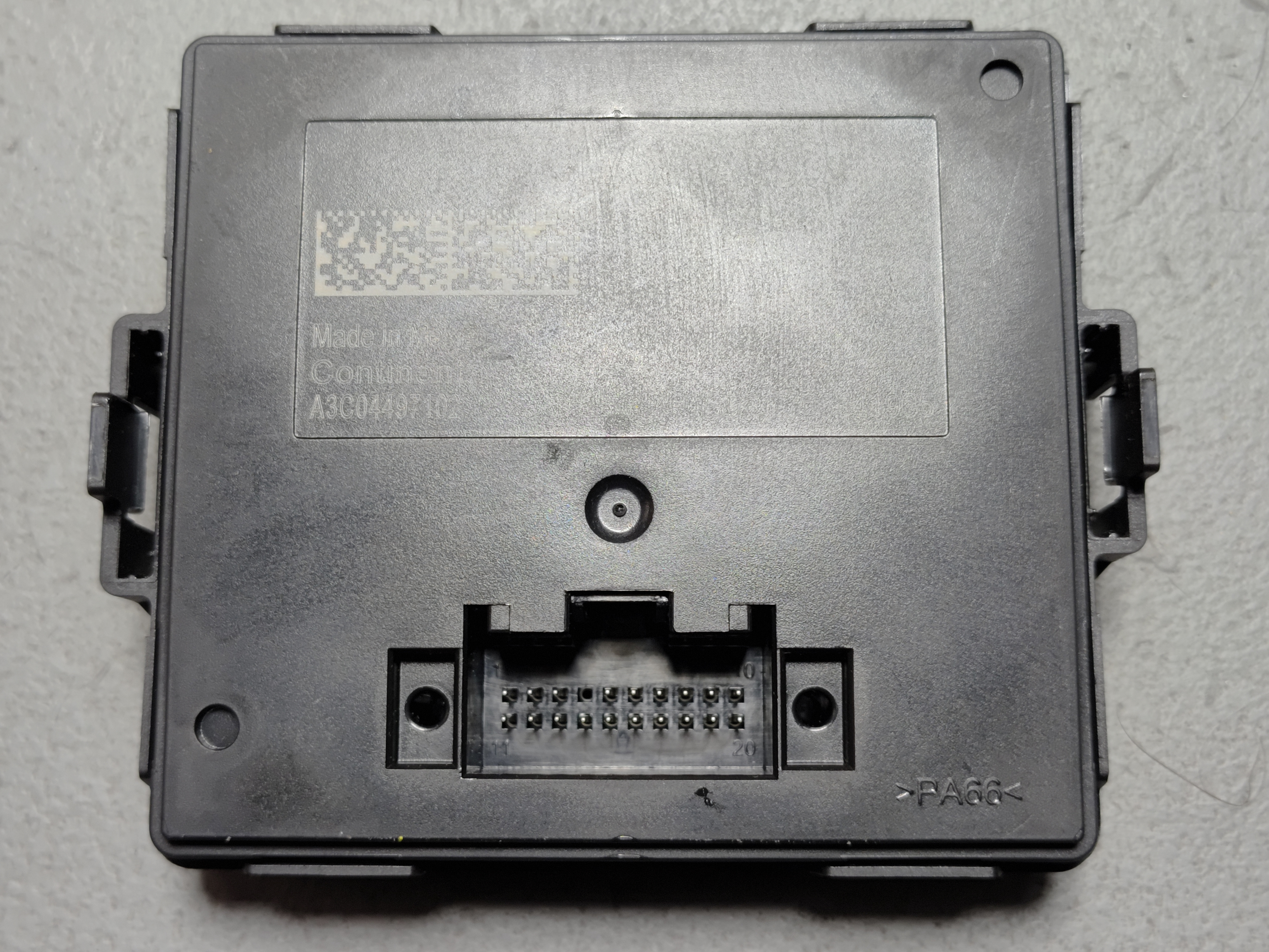 2021 Volkswagen Atlas Gateway Interface Control Module Unit OEM