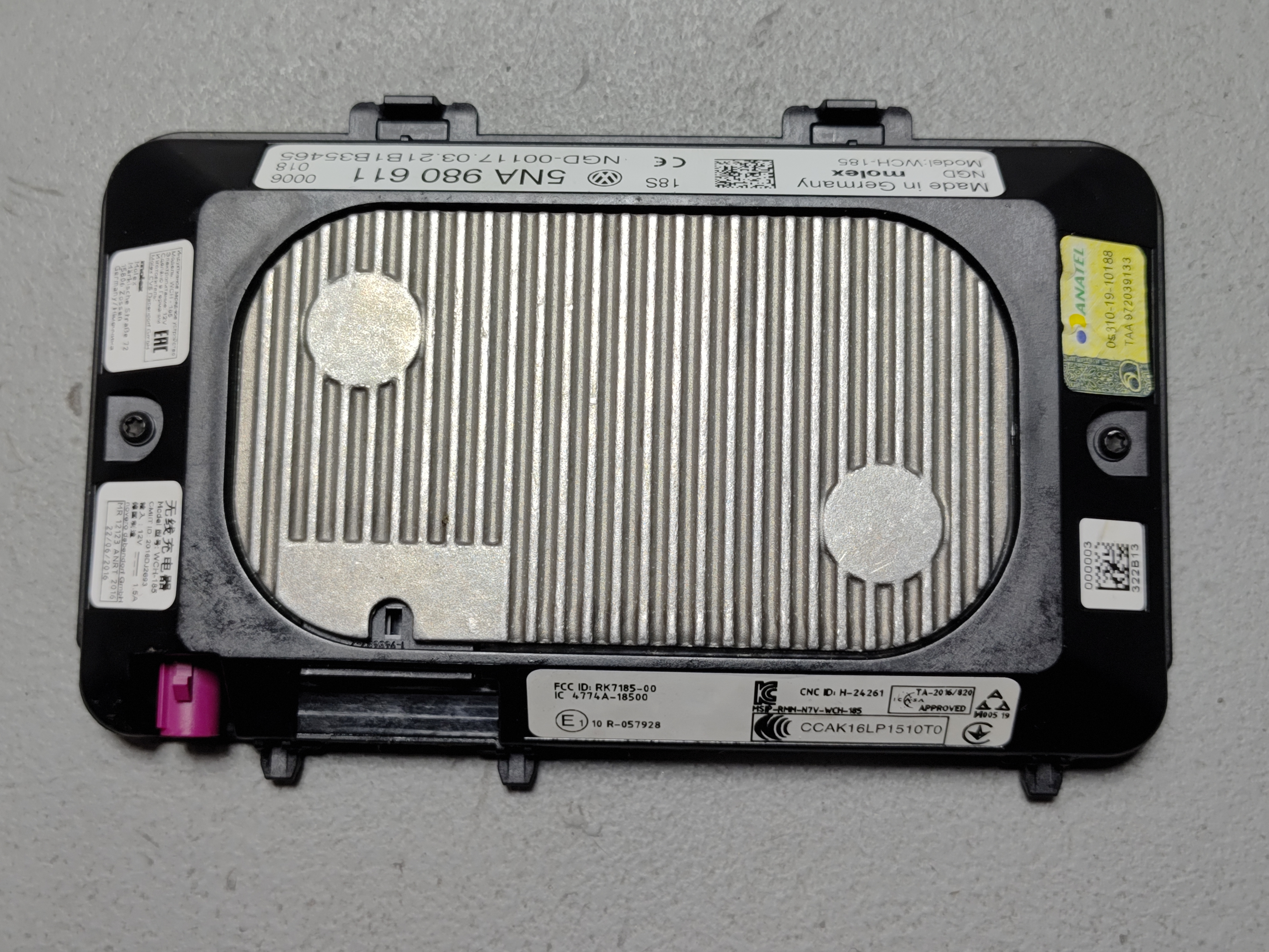 2021-2023 Volkswagen Atlas Smartphone Wireless Charging Plate Module Unit OEM