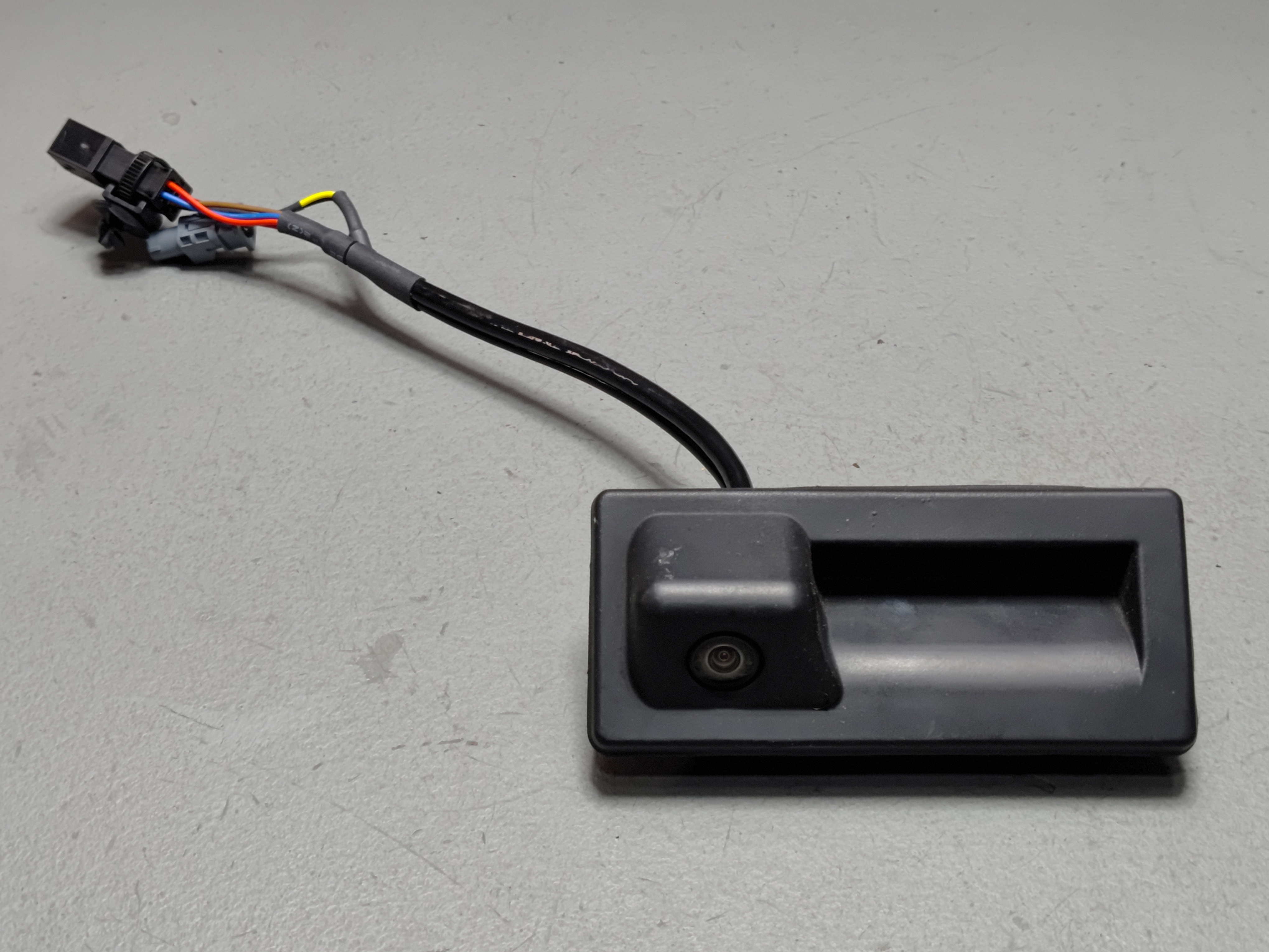 2020-23 Volkswagen Atlas Cross Sport Rear Tailgate Liftgate Handle w/Camera OEM