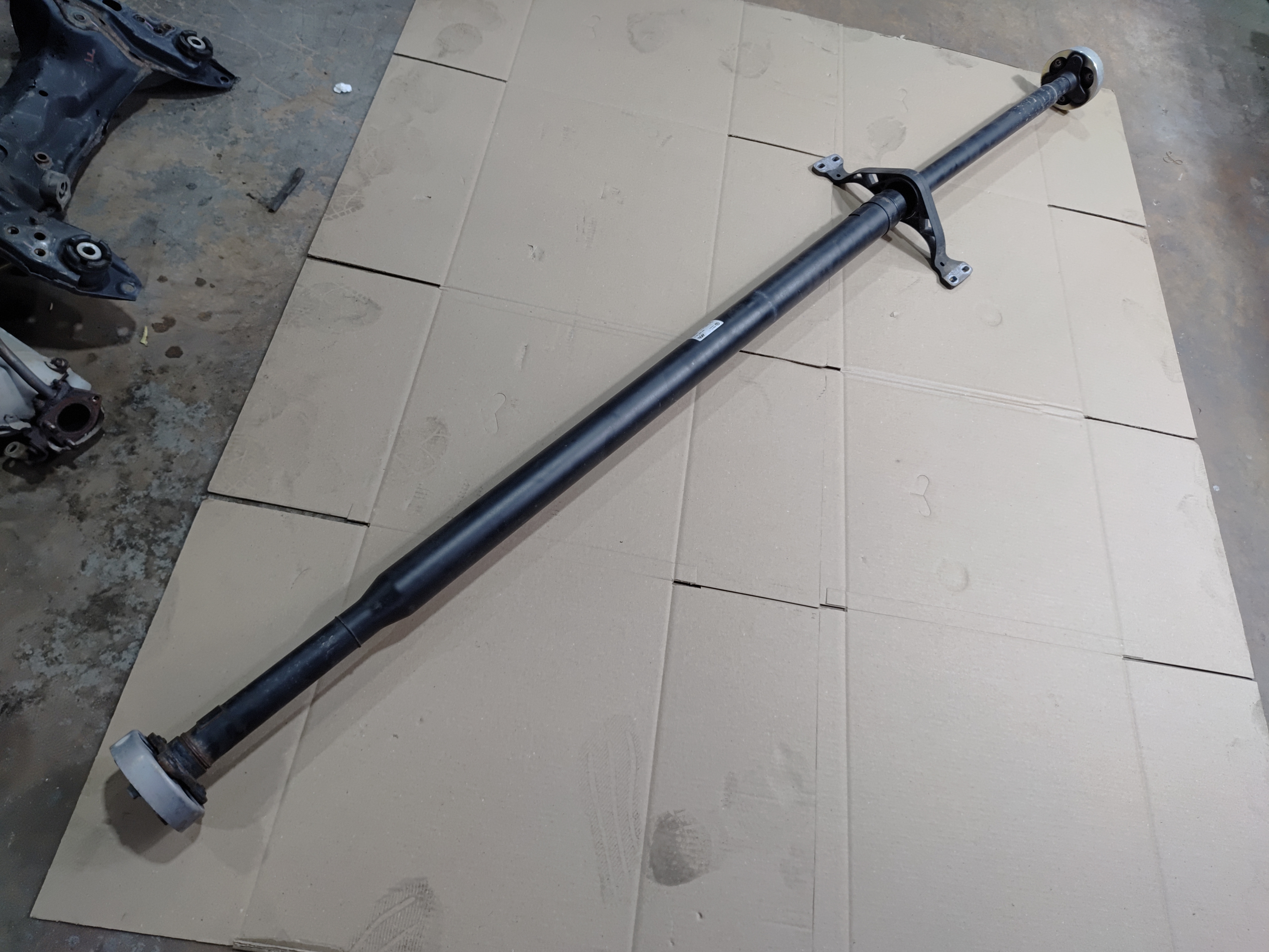 2018-2024 Volkswagen Atlas AWD Rear Drive Shaft Assembly OEM