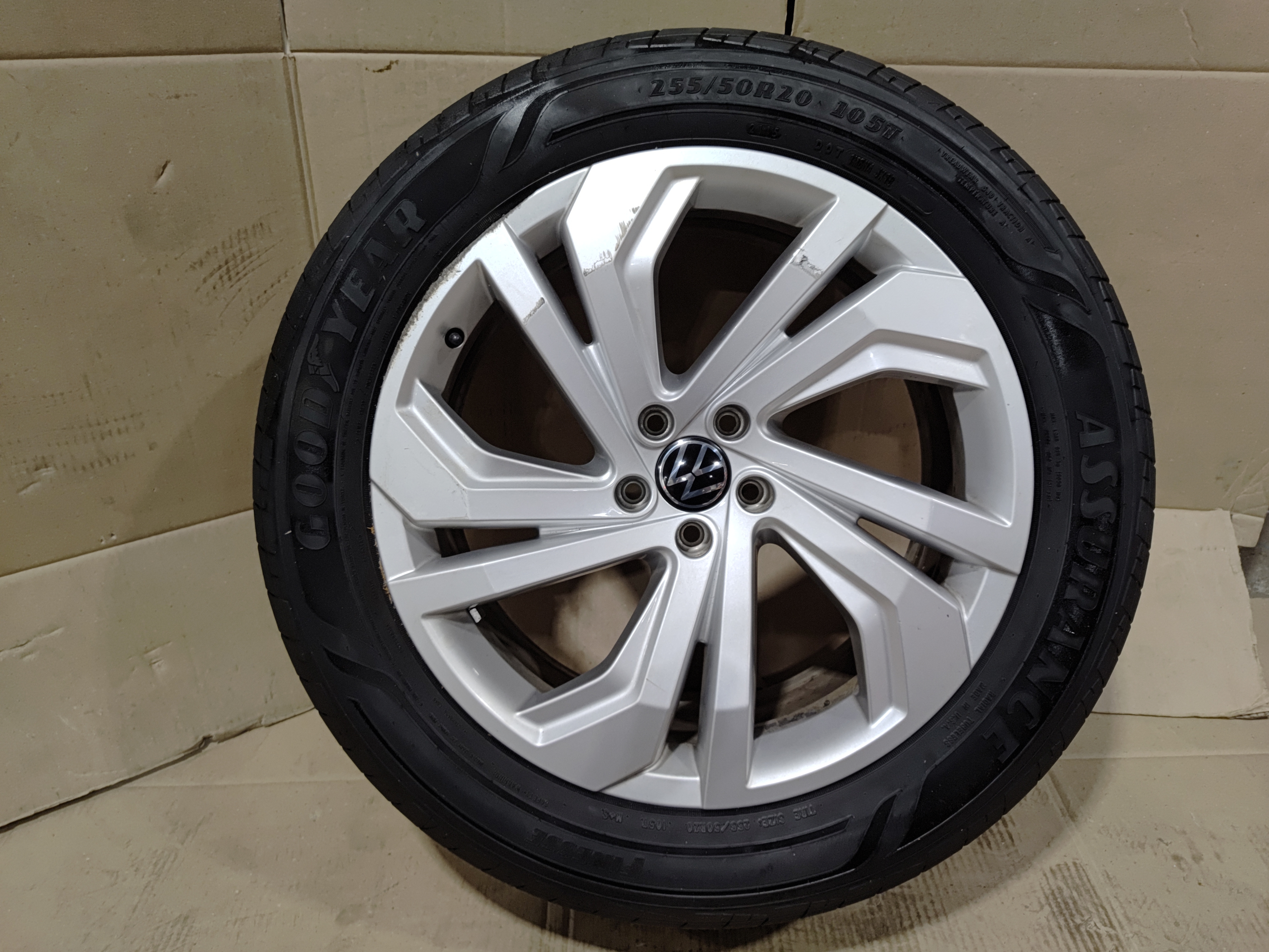 2020-2023 Volkswagen Atlas Wheel Rim 255/50 R20 Five Double Spoke Silver OEM