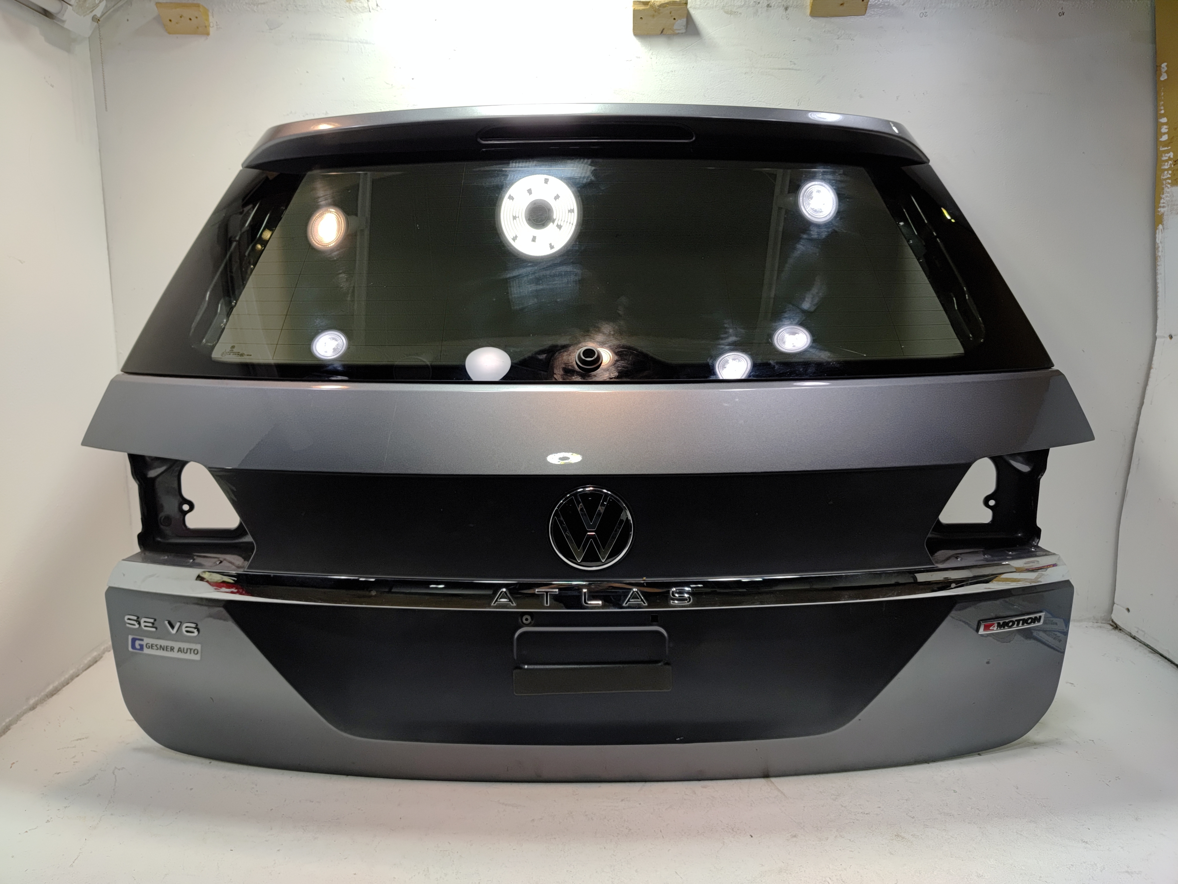 2021-2023 Volkswagen Atlas Lift Gate Liftgate Assembly Gray OEM