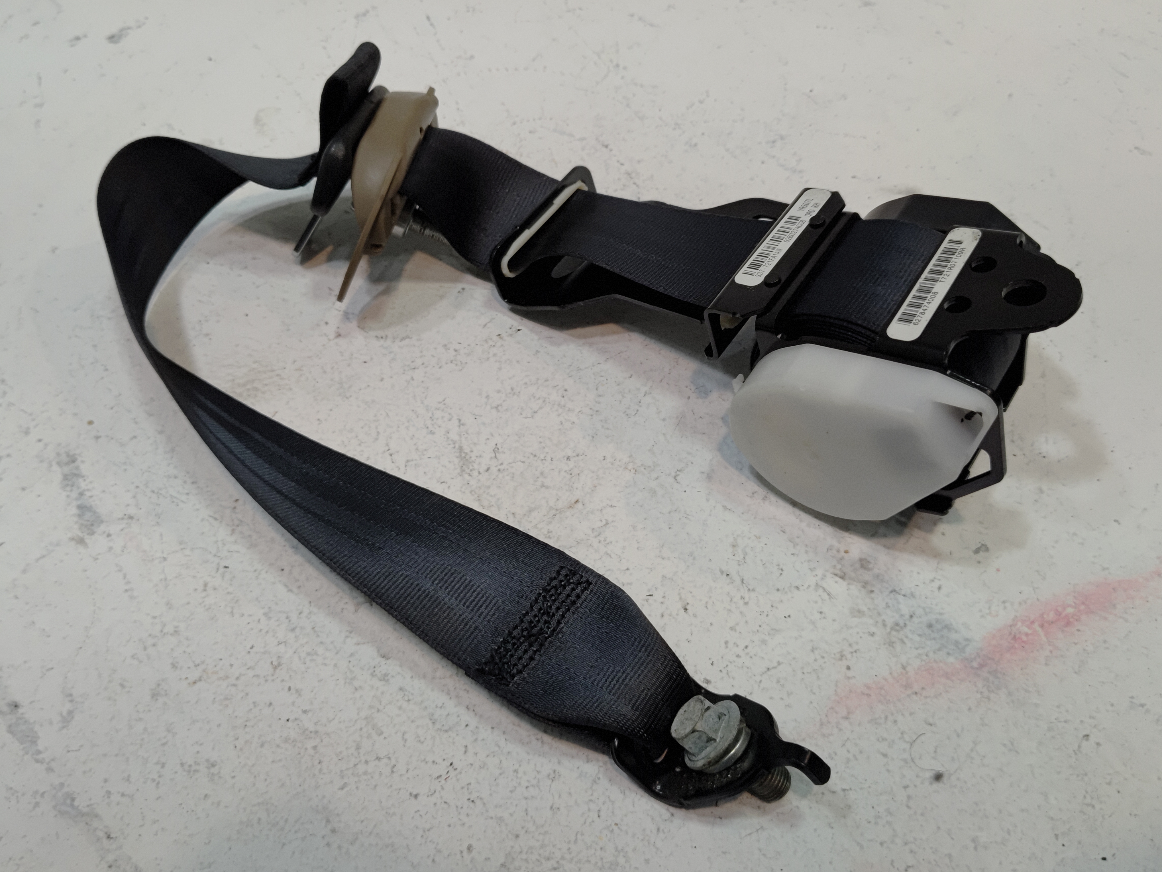 16-22 Honda Pilot Rear Third Row Passenger Side Seat Belt Seatbelt Retractor OEM