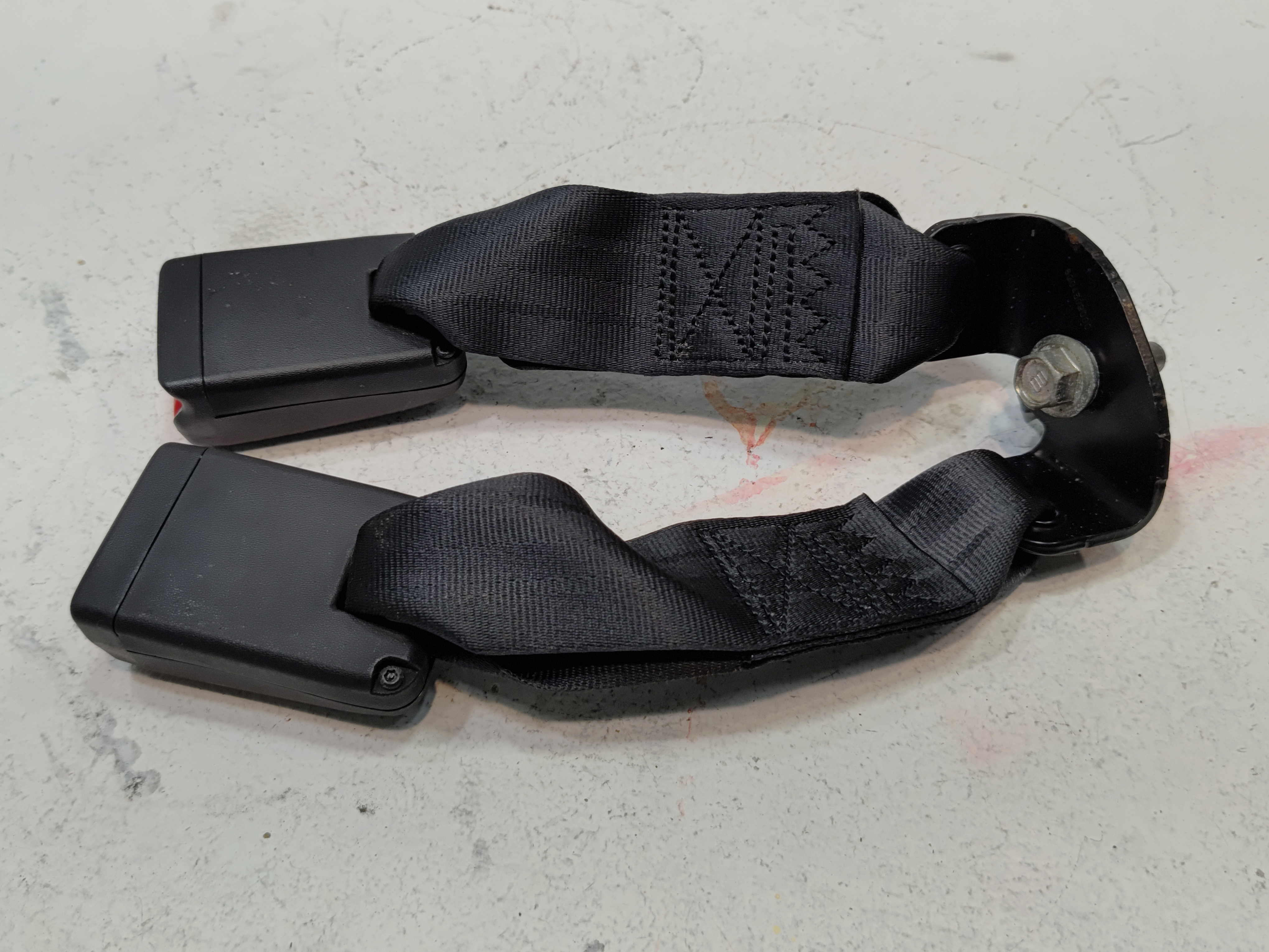 2016-2022 Honda Pilot Rear Third 3rd Row Center Seatbelt Seat Belt Buckle OEM