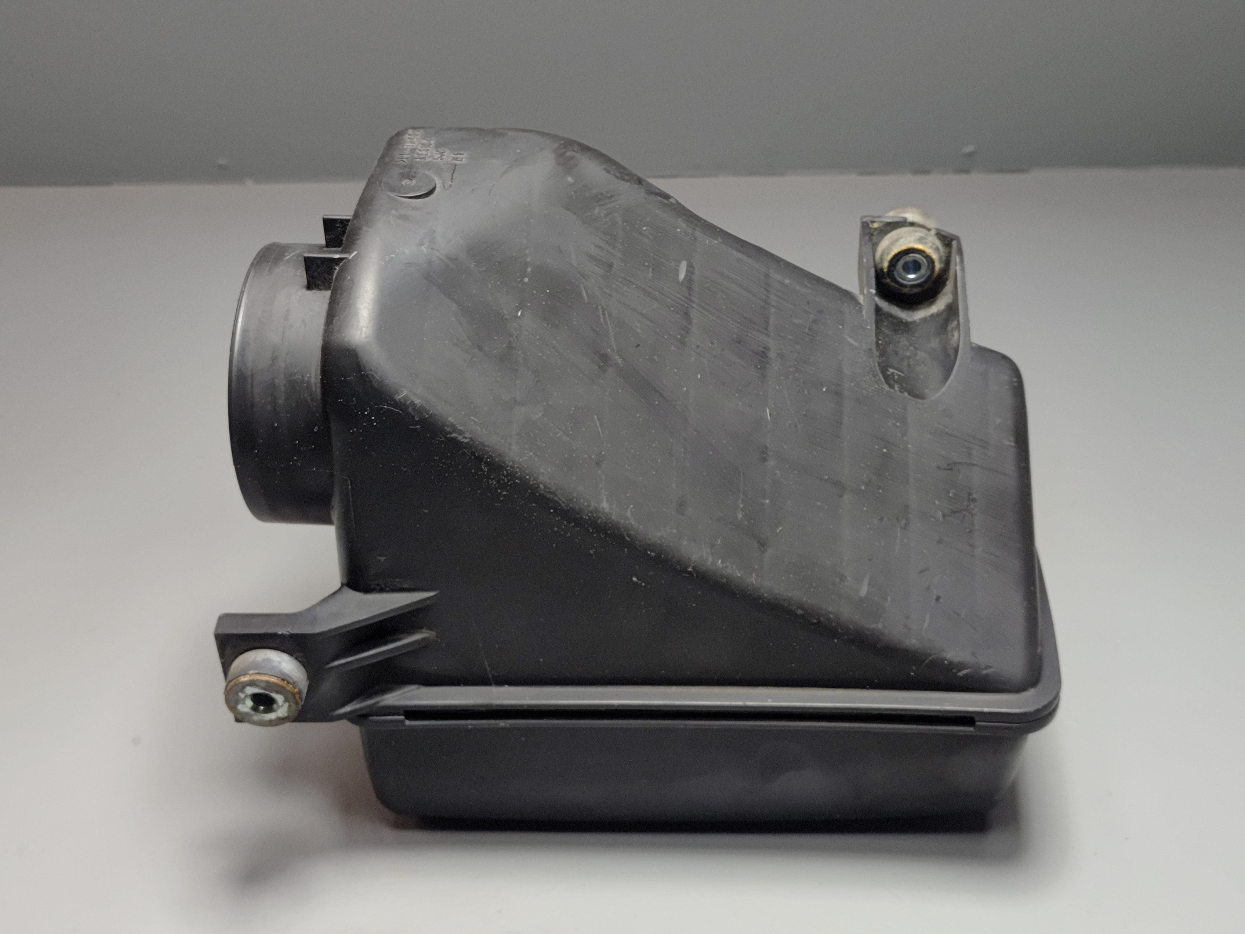 2017-2025 HONDA RIDGELINE 3.5L ENGINE AIR CLEANER INTAKE RESONATOR CHAMBER OEM