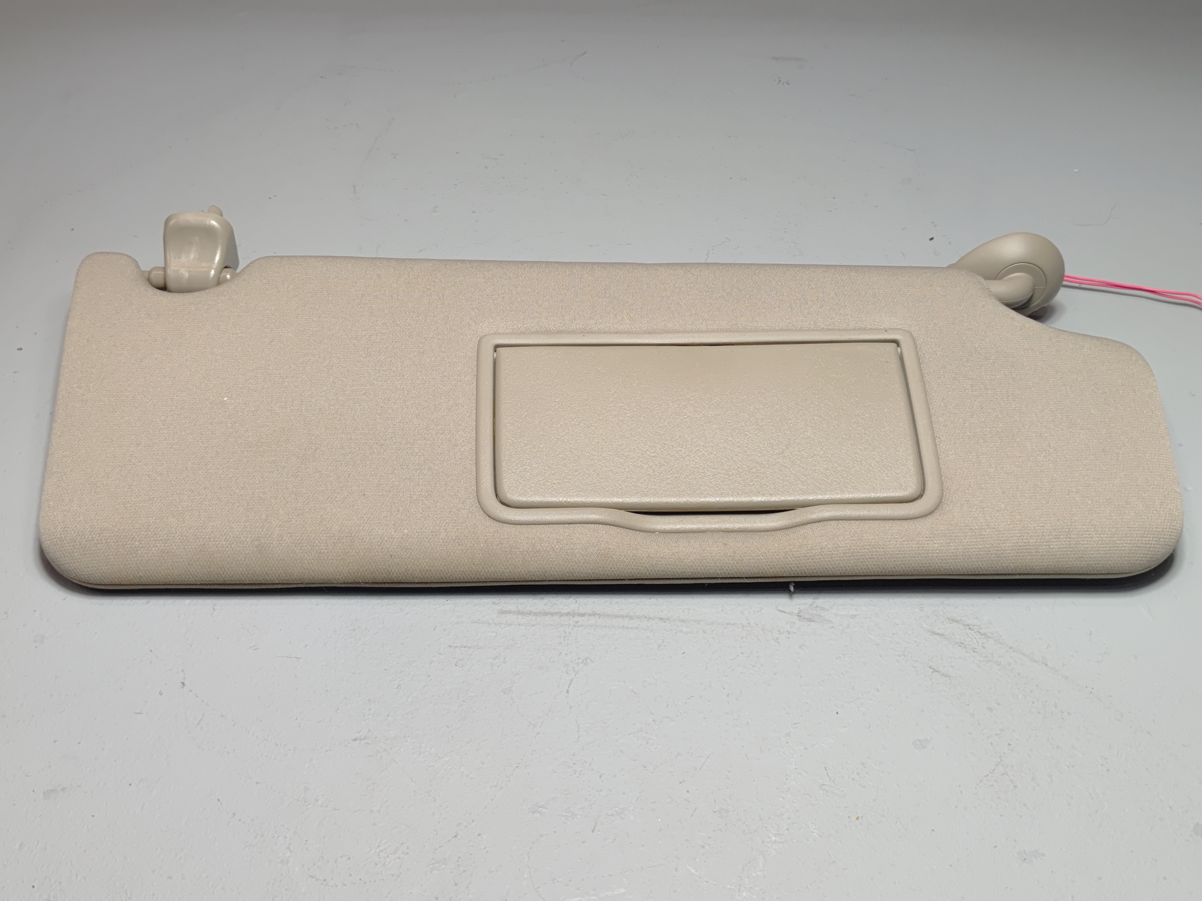 2017-2022 HONDA PILOT FRONT PASSENGER SIDE SUNVISOR SUN VISOR W/ LIGHT OEM