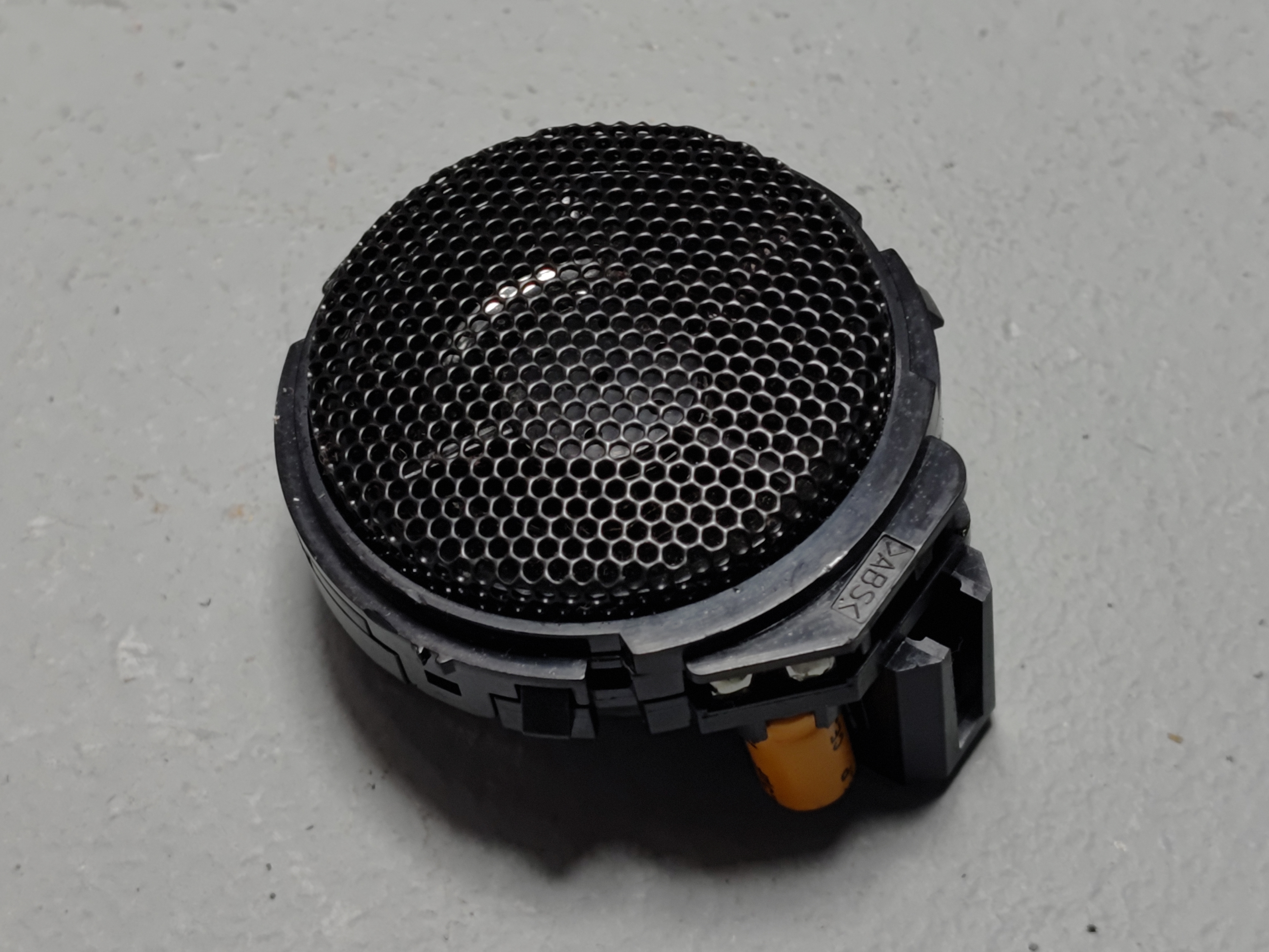 2016-2018 HONDA PILOT FRONT OUTER LEFT OR RIGHT PILLAR AUDIO TWEETER SPEAKER OEM