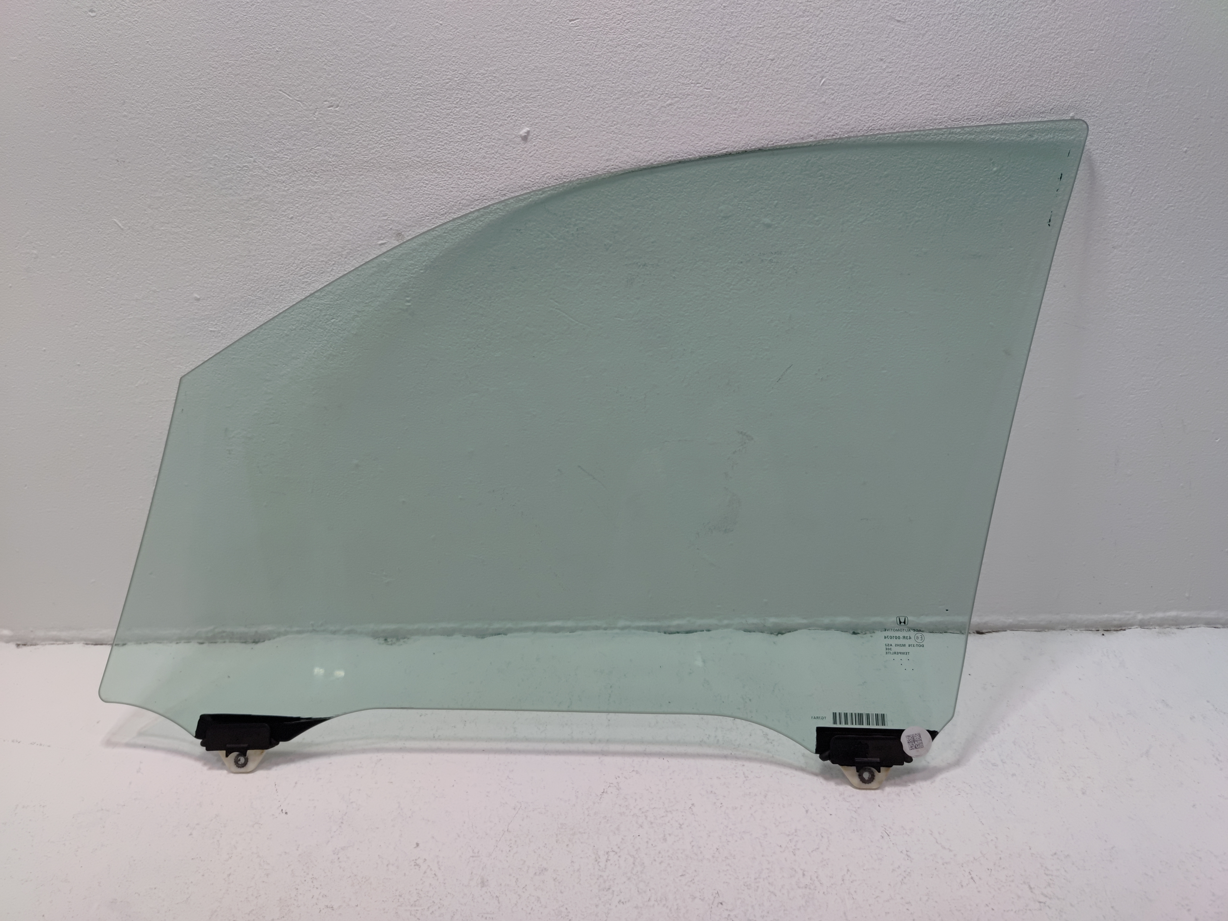 HONDA PILOT 2016-2021 FRONT RIGHT PASSENGER SIDE DOOR WINDOW GLASS OEM