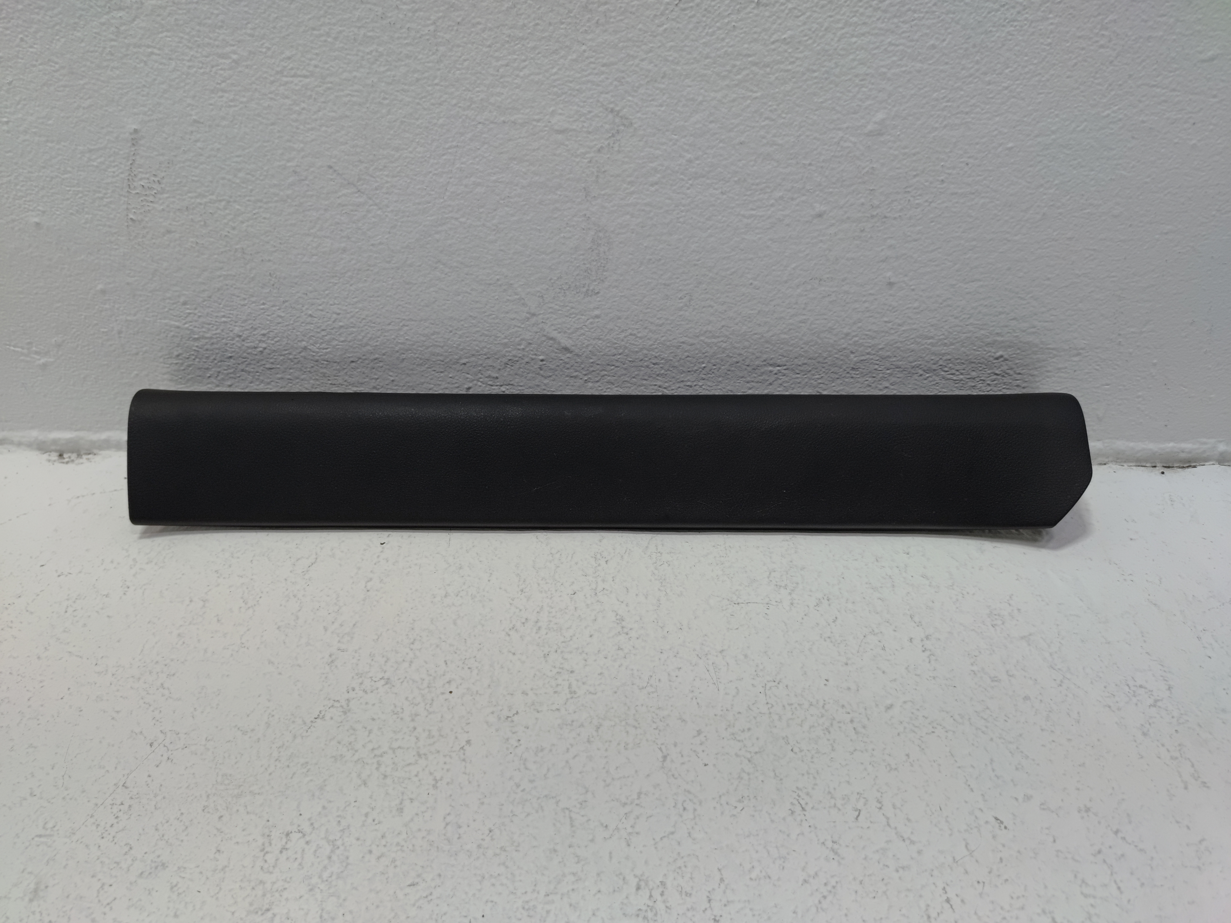 HONDA PILOT FRONT PASSENGER SIDE DOOR SILL SCUFF PLATE COVER TRIM 2016-2022 OEM