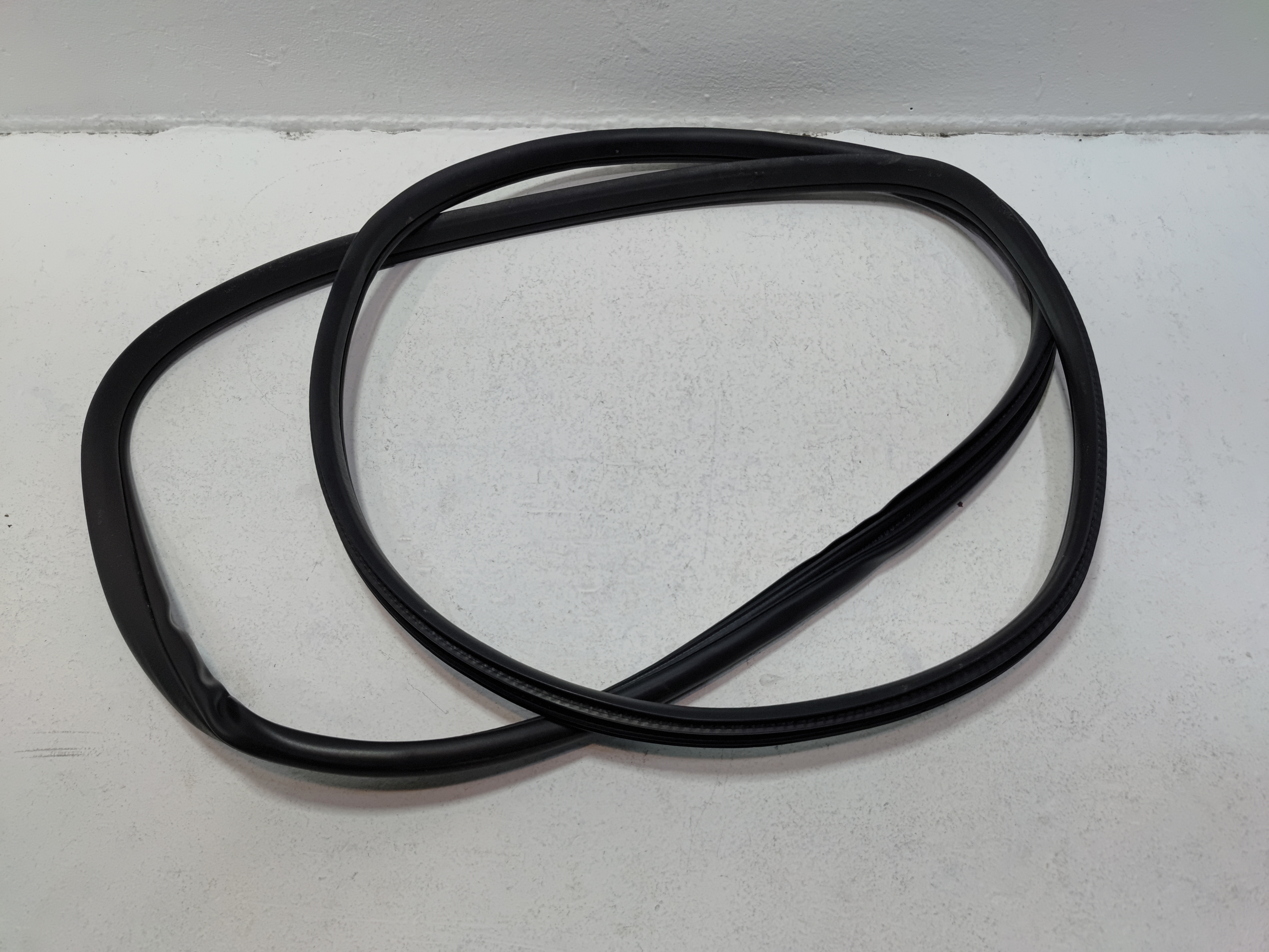 HONDA PILOT 2016-2022 REAR RIGHR OR LEFT DOOR BODY WEATHERSTRIP SEAL OEM 1PCS