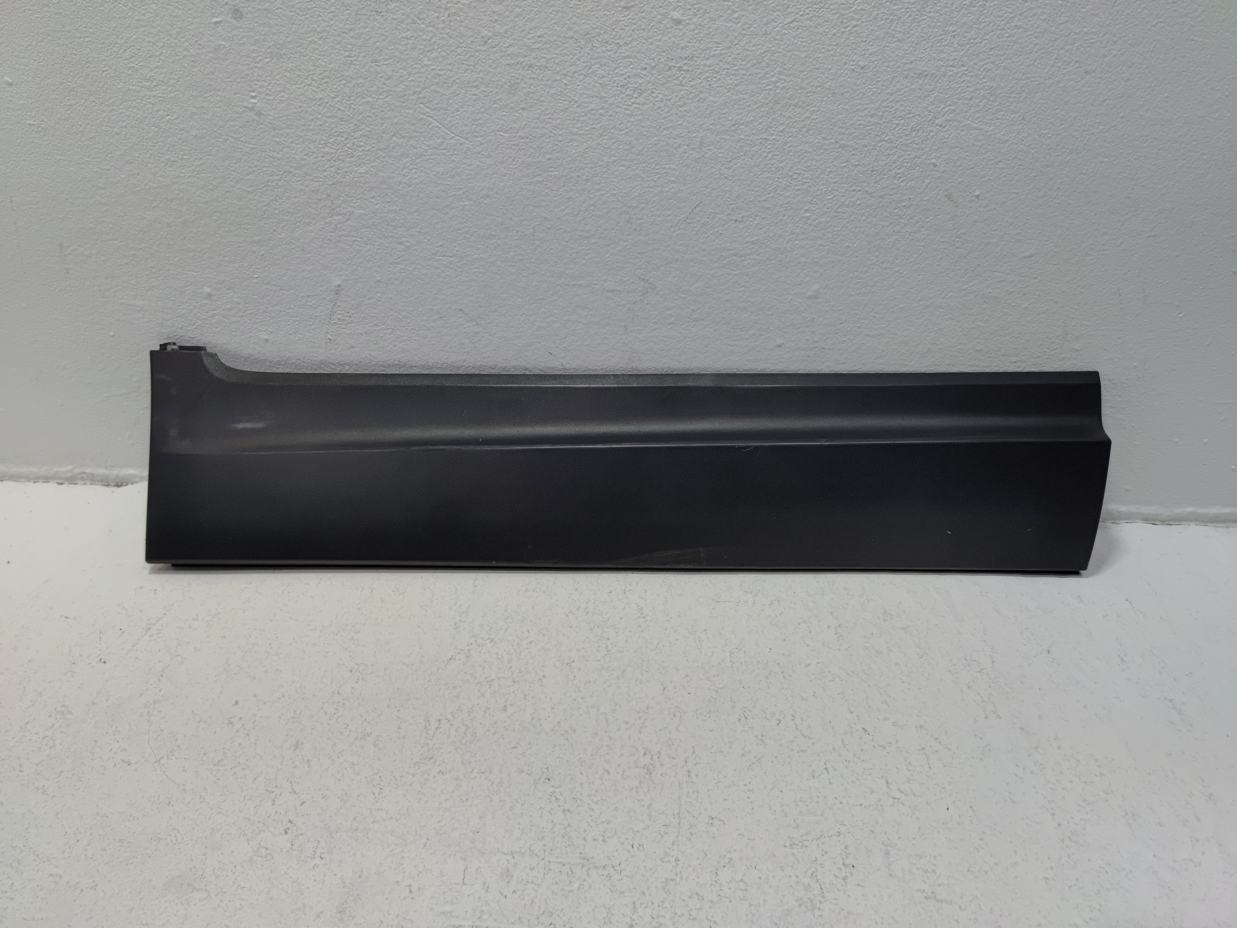 2016-2022 HONDA PILOT REAR PASSENGER SIDE DOOR LOWER MOLDING OEM