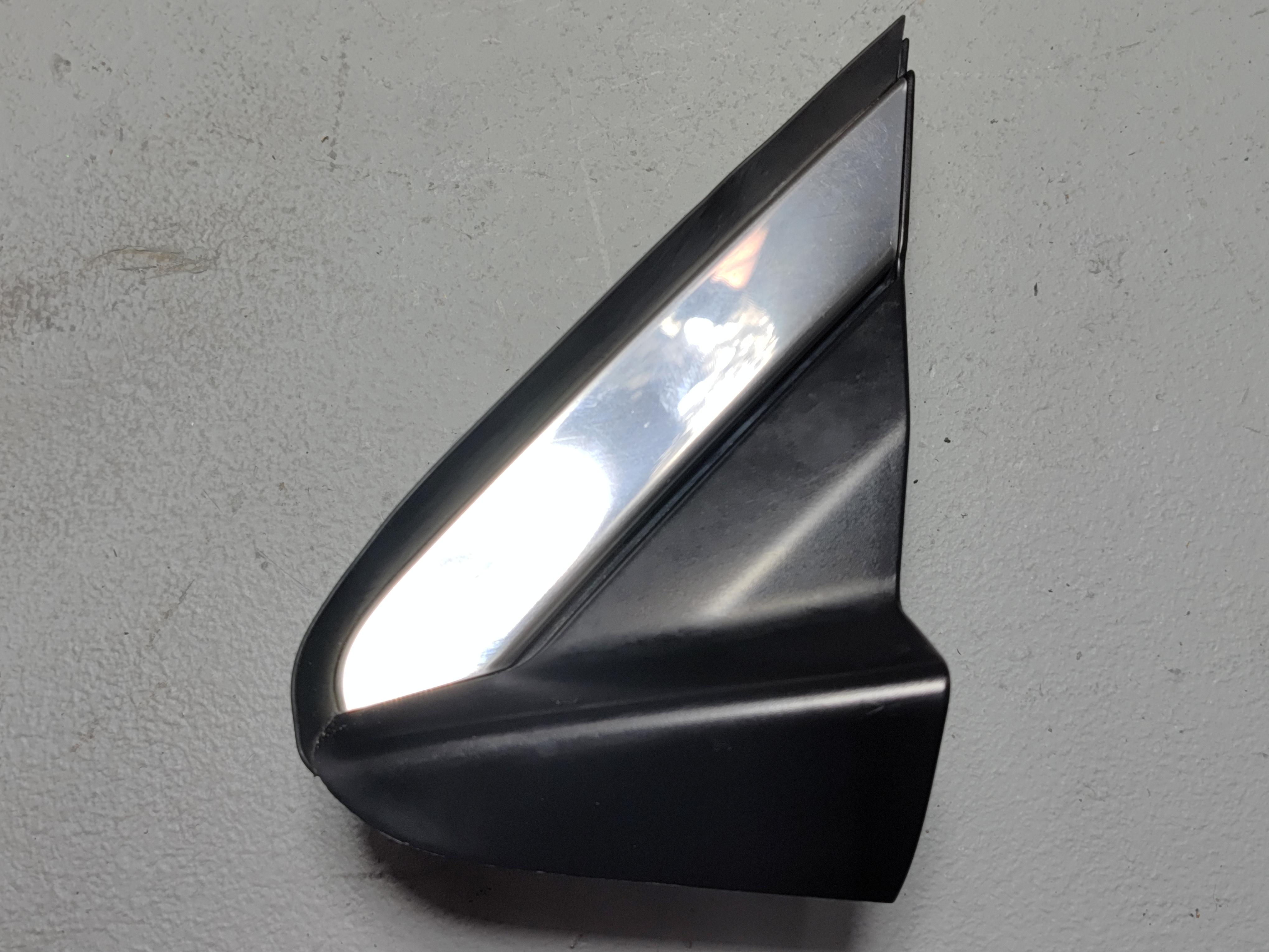 HONDA PILOT FRONT LEFT DRIVER SIDE FENDER CORNER MOLDING 2016 - 2022 OEM