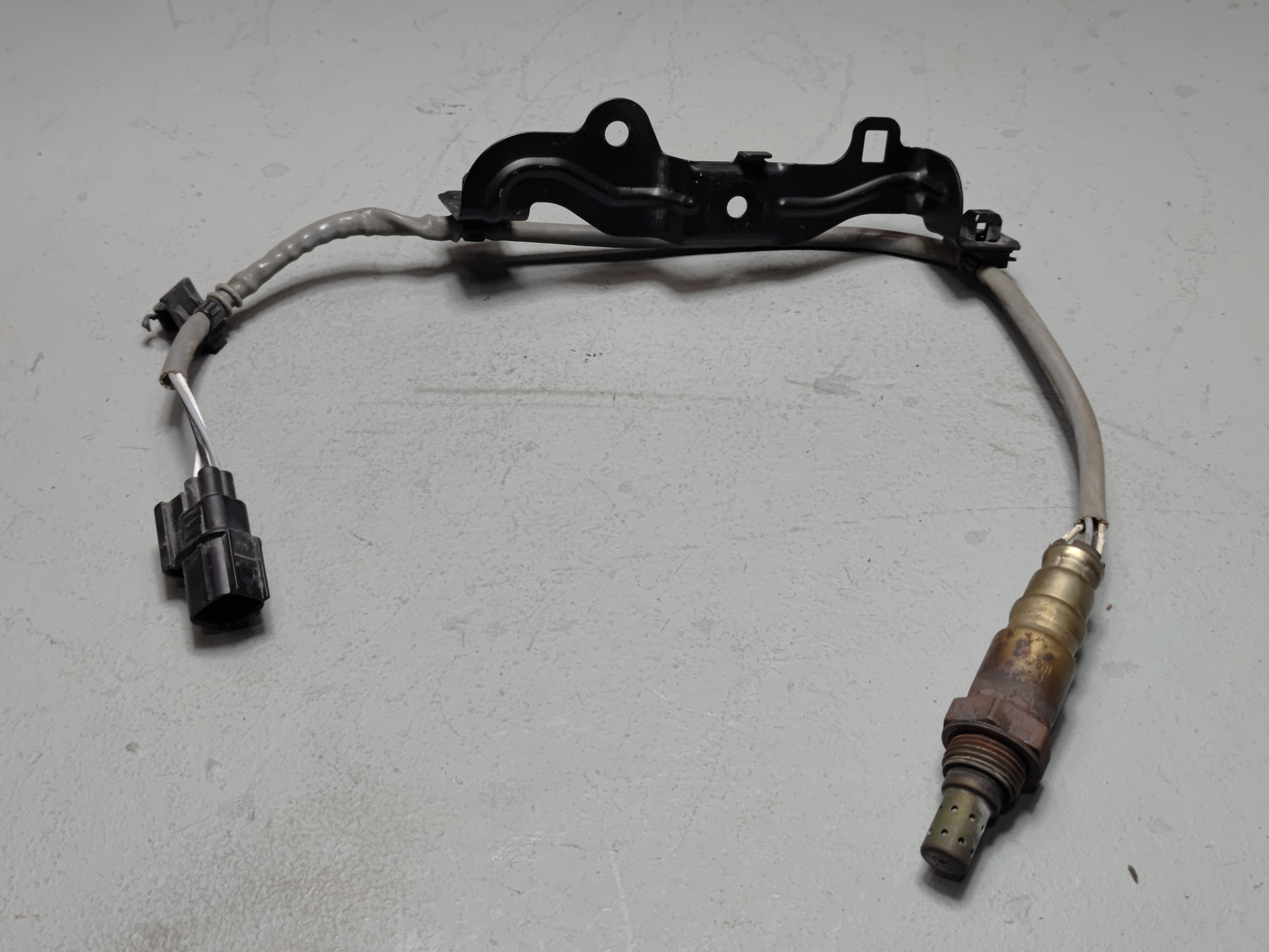 2016-20 HONDA PILOT REAR PASSENGER SIDE EMISSION SYSTEM O2 LAMBDA SENSOR OEM