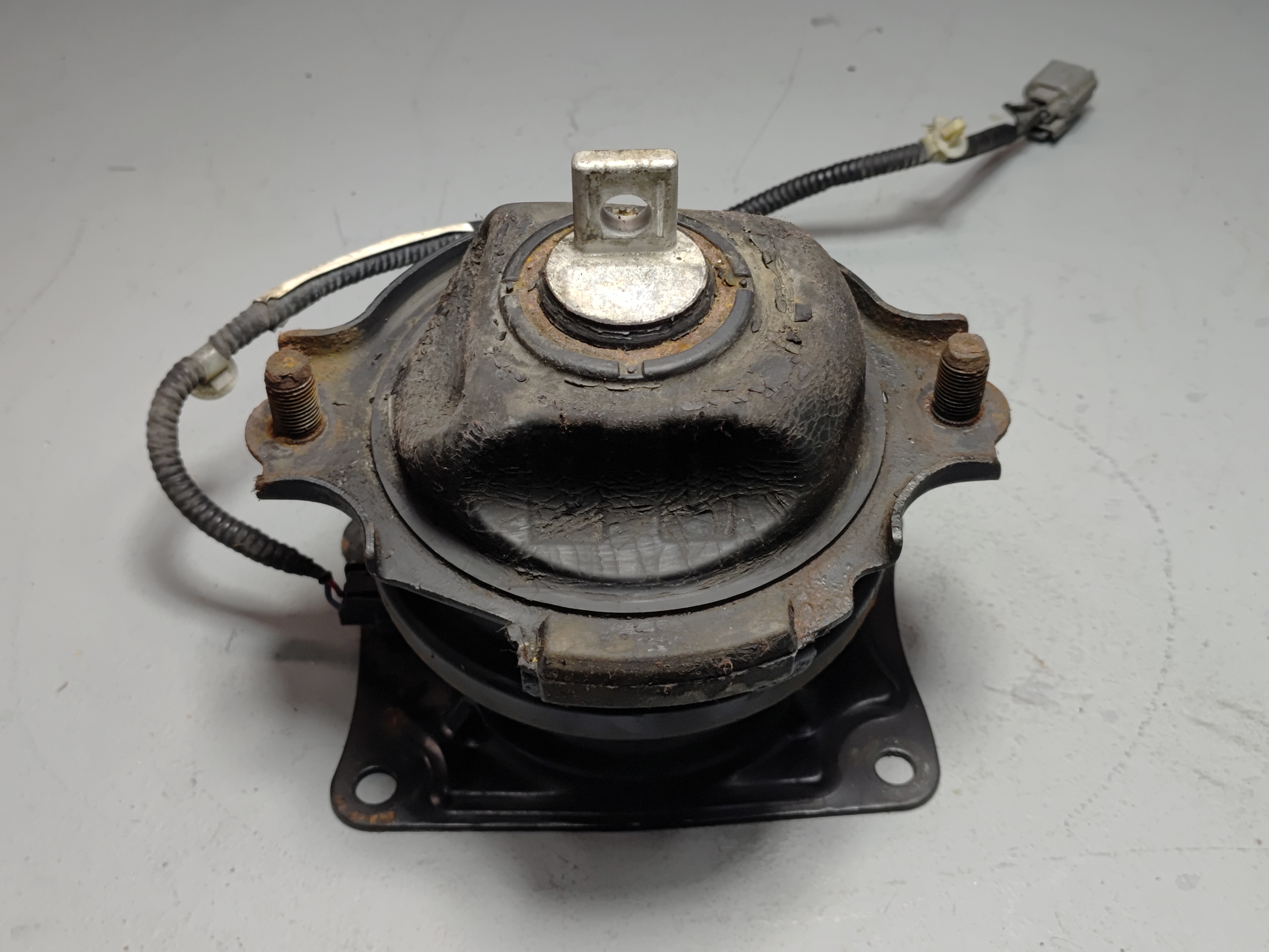 16-22 HONDA PILOT 3.5L ENGINE MOTOR FRONT MOUNT BRACKET INSULATOR & ACM WIRE OEM