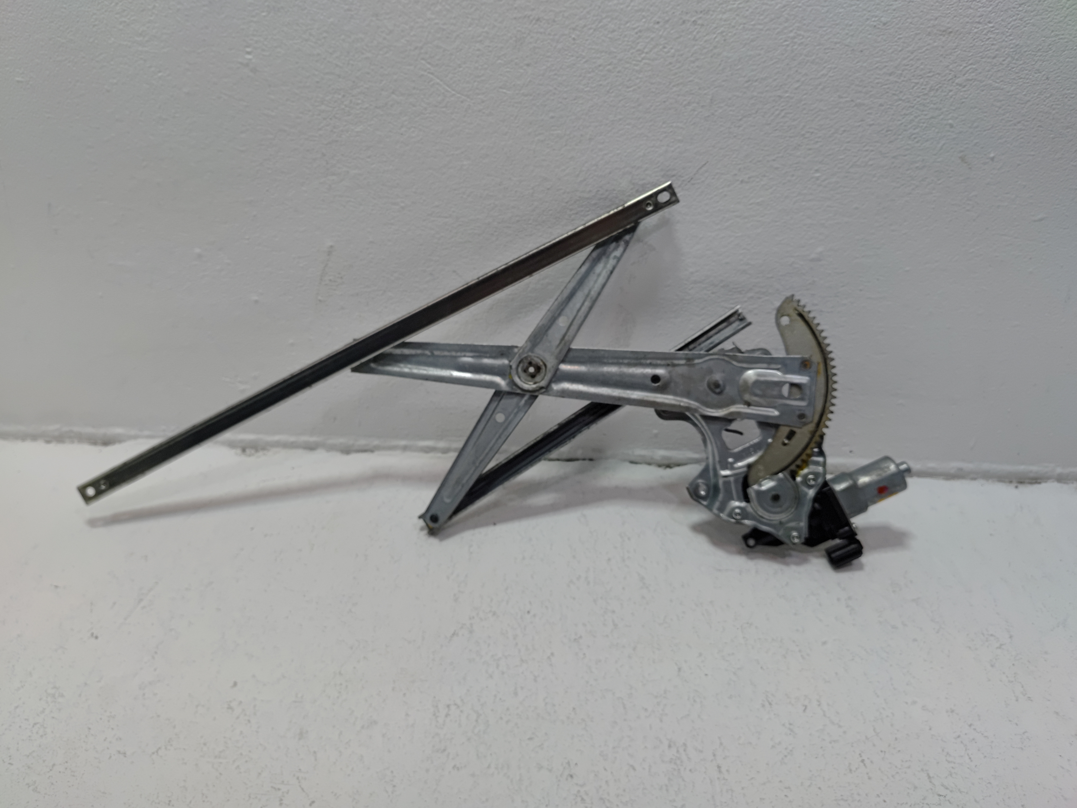 2016-2022 HONDA PILOT FRONT RIGHT PASSENGER DOOR WINDOW REGULATOR W/ MOTOR OEM