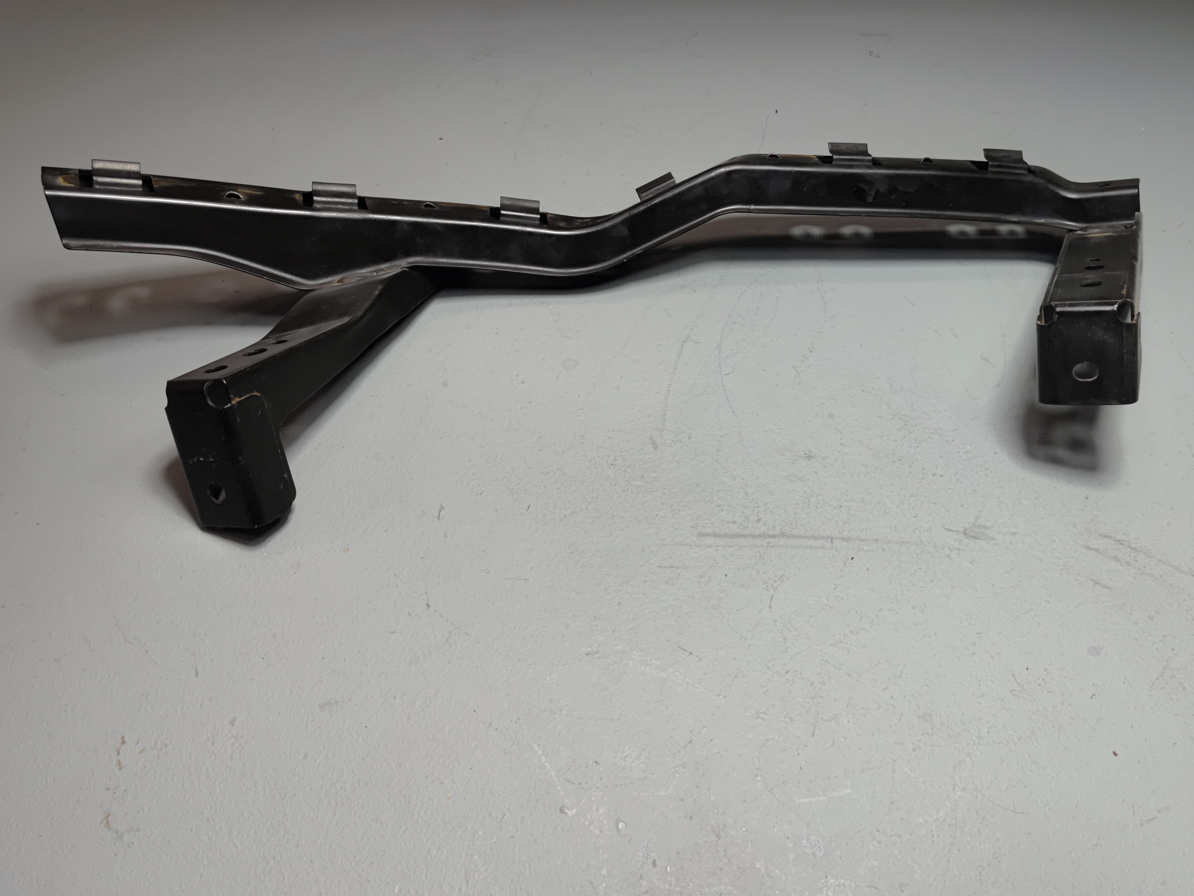 2016-2022 HONDA PILOT FRONT BUMPER DRIVER SIDE UPPER CORNER SUPPORT BRACKET OEM