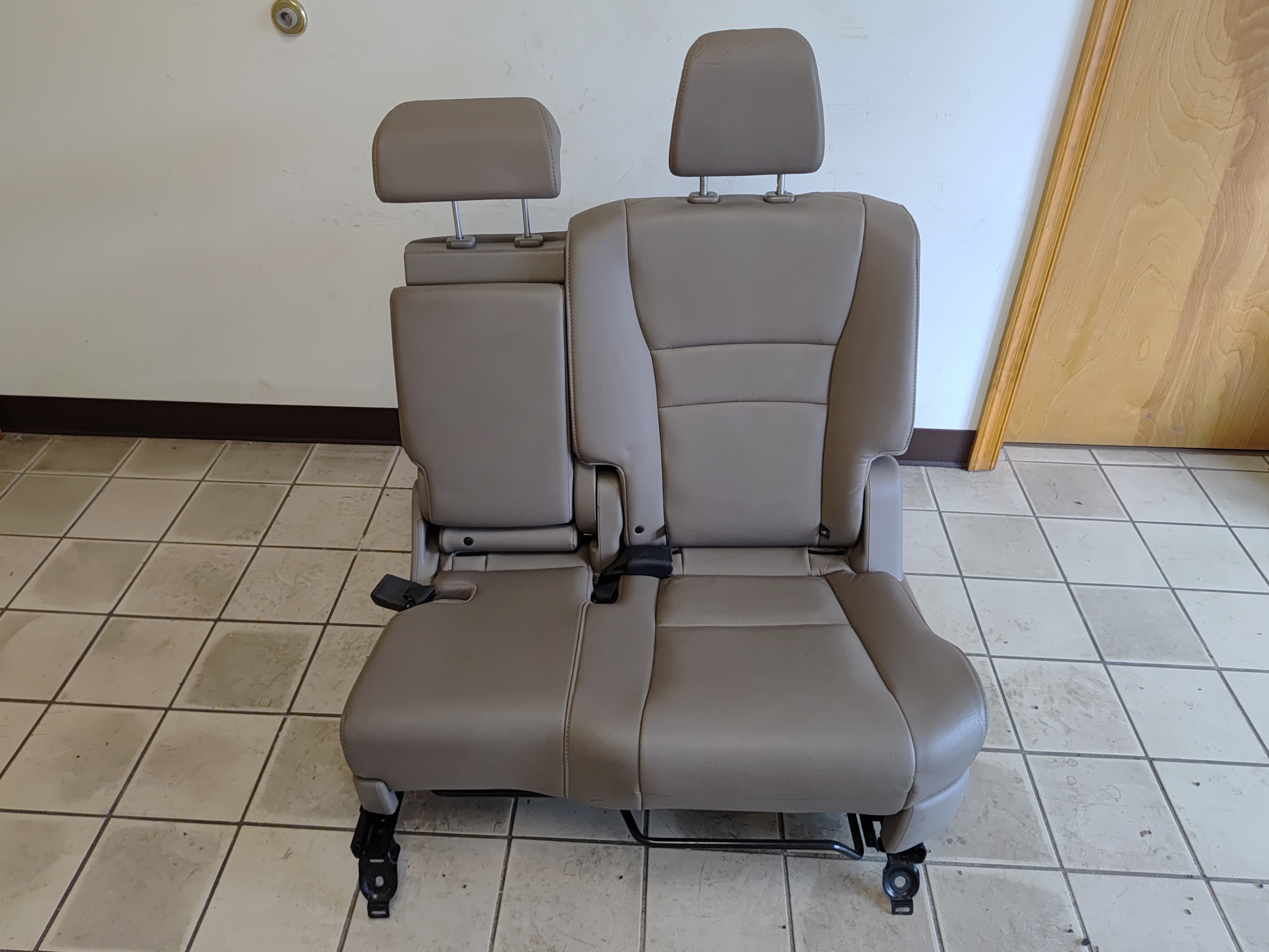 2016-2022 HONDA PILOT REAR 2ND ROW LEFT DRIVER SIDE SEAT COMPLETE OEM