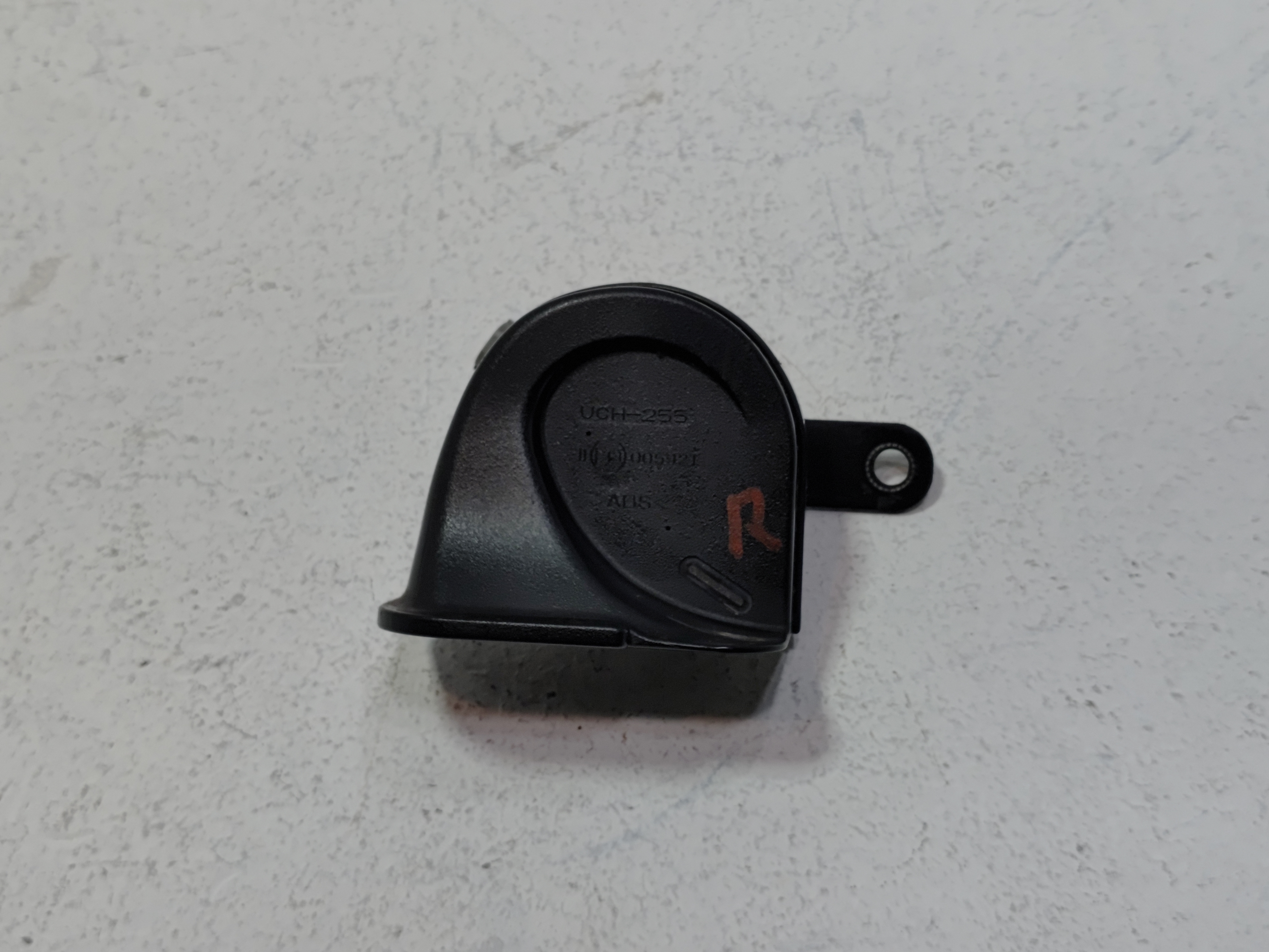 2019-2025 Honda Passport Front Passenger Side High Note Horn Signal OEM