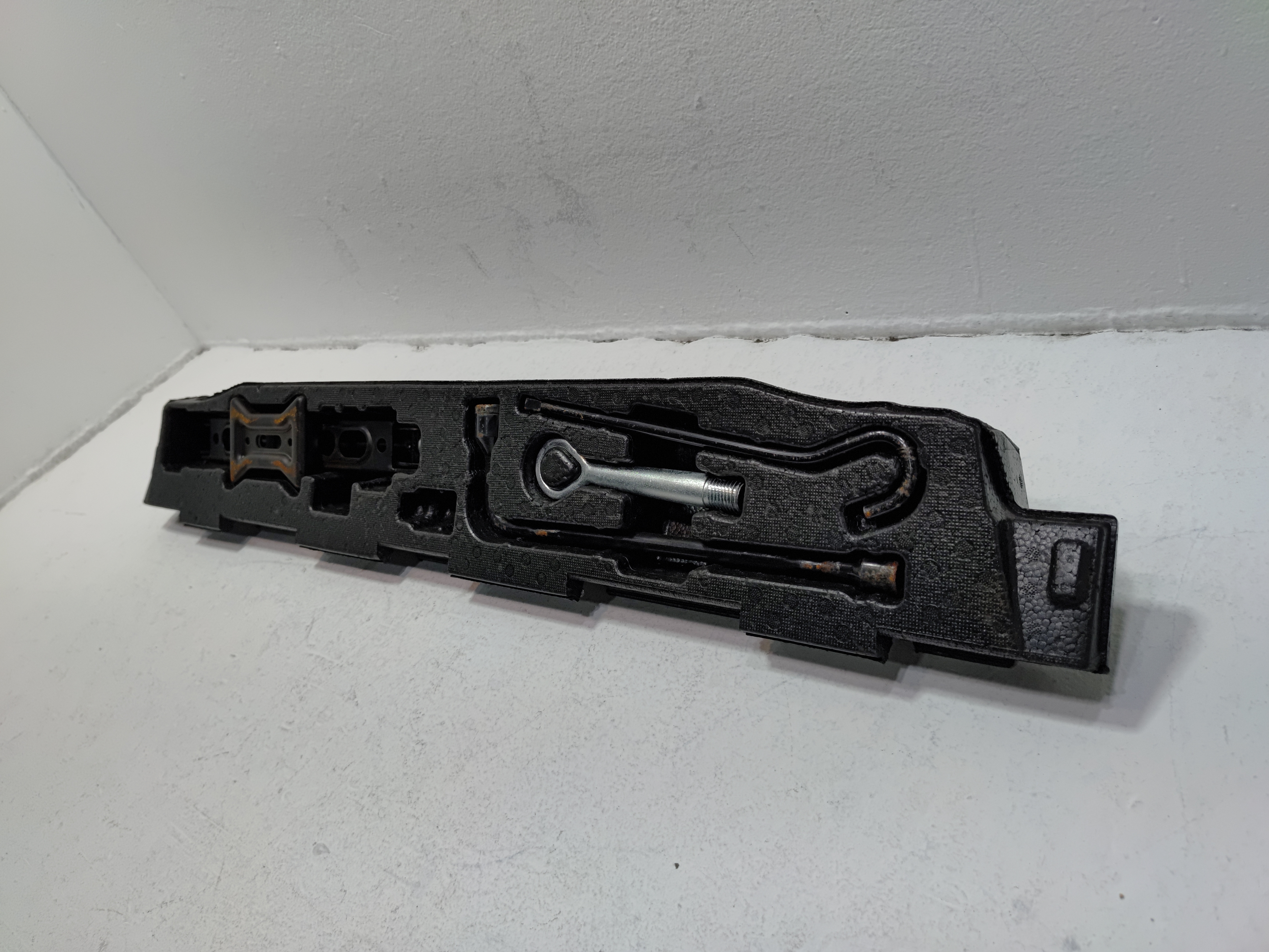 2017-20 Acura MDX 3.5L Tire Wheel Jack Lift W/ Lug Wrench & Tow Eye & Handle OEM