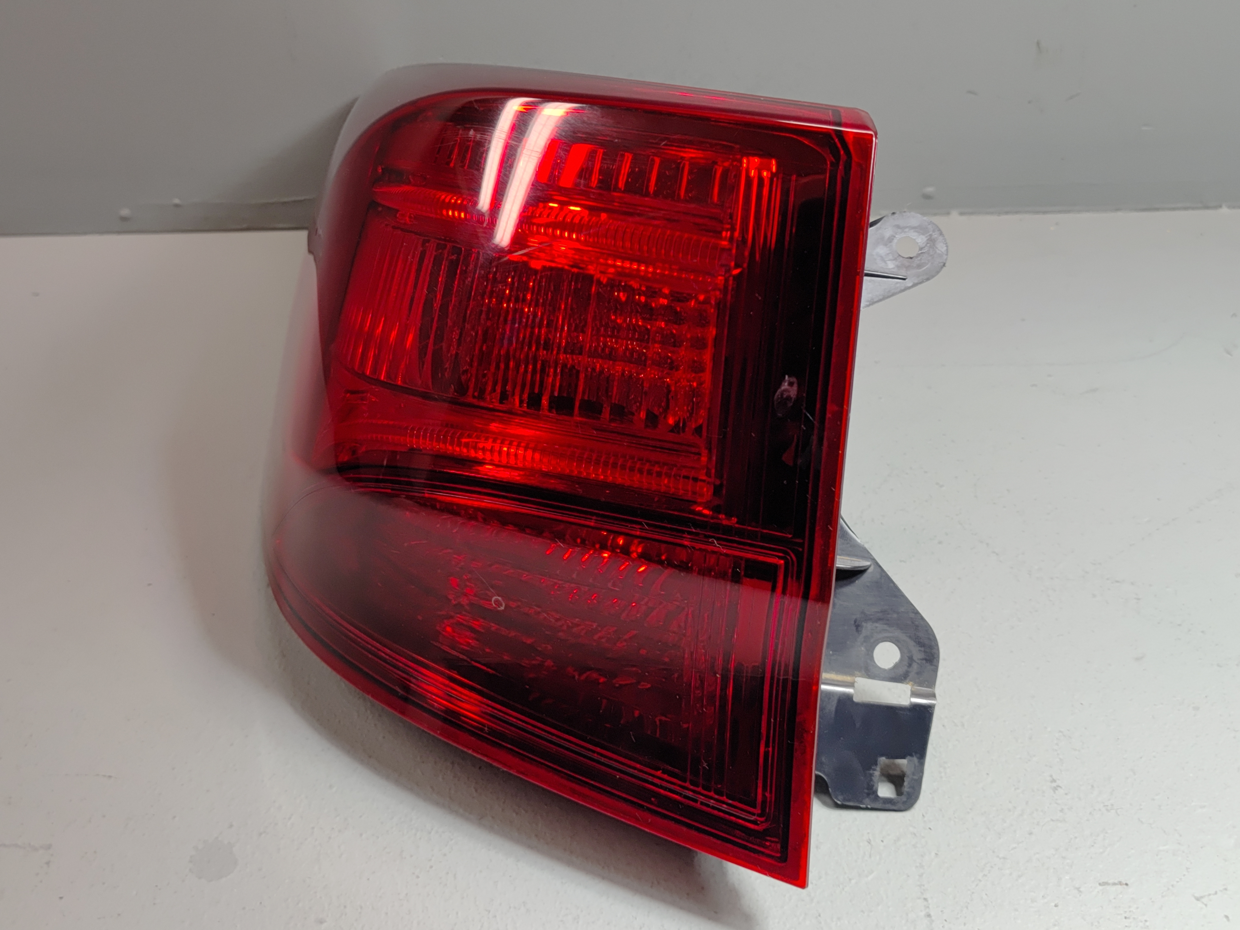 ACURA MDX REAR LEFT DRIVER SIDE OUTER TAILLIGHT LIGHT LAMP 2014-2020 OEM 1PCS