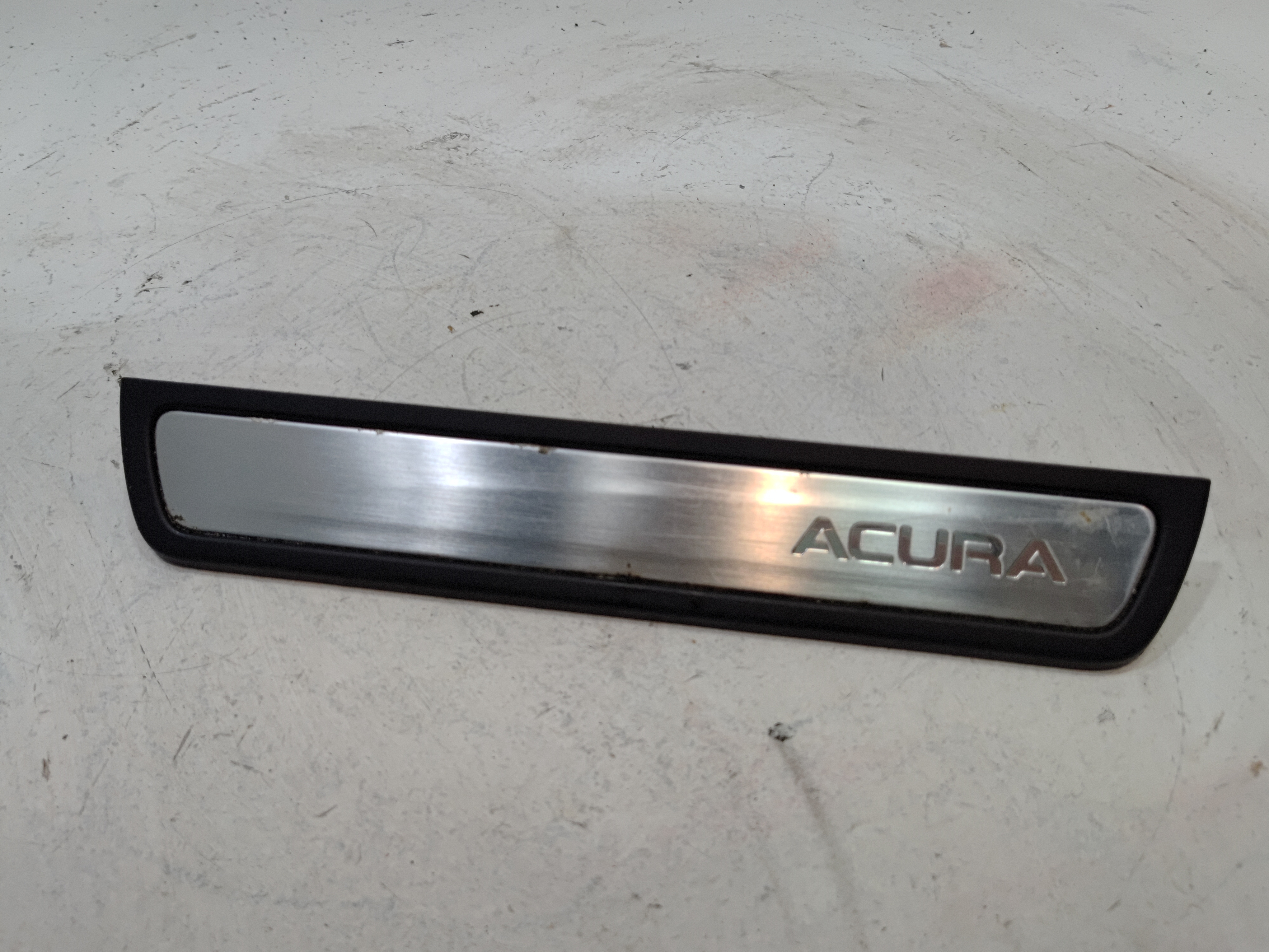 2014-2020 ACURA MDX REAR LEFT DRIVER SIDE DOOR SILL SCUFF PLATE COVER TRIM OEM