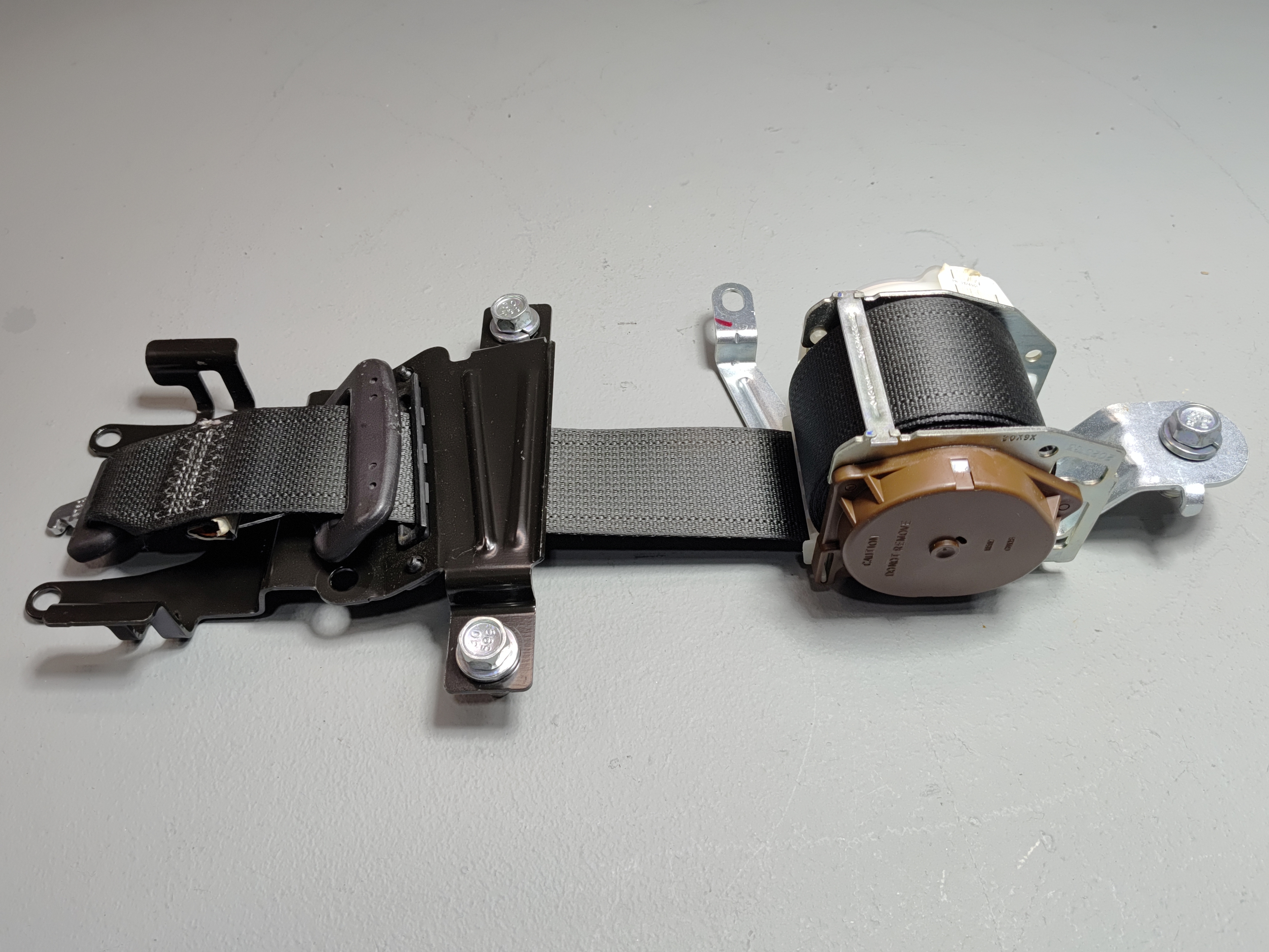 2014-2020 ACURA MDX REAR 2ND ROW CENTER MIDDLE SEAT BELT SEATBELT RETRACTOR OEM