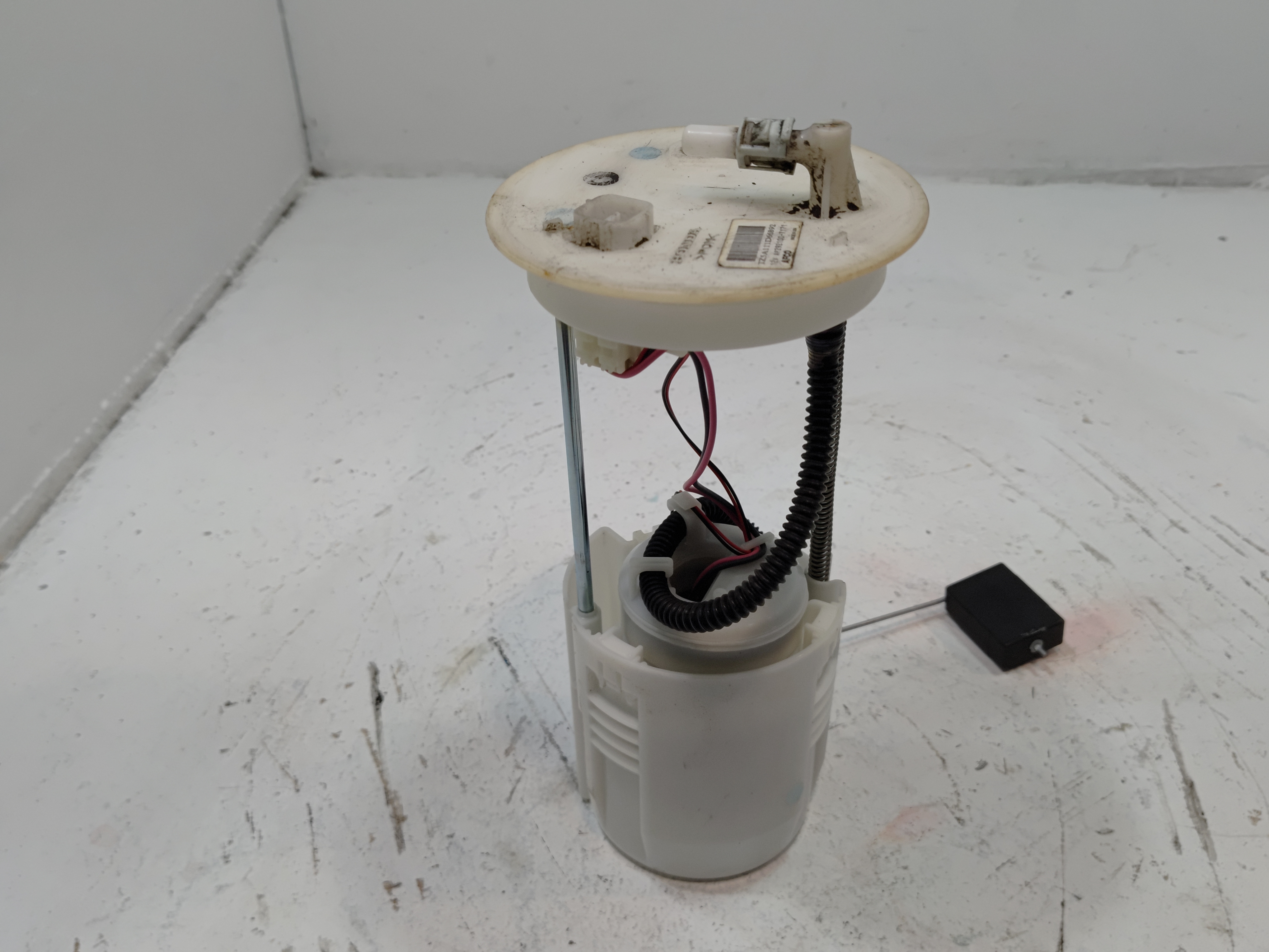 2014 - 2020 ACURA MDX FUEL GAS TANK PUMP CONTROL MODULE 12V OEM