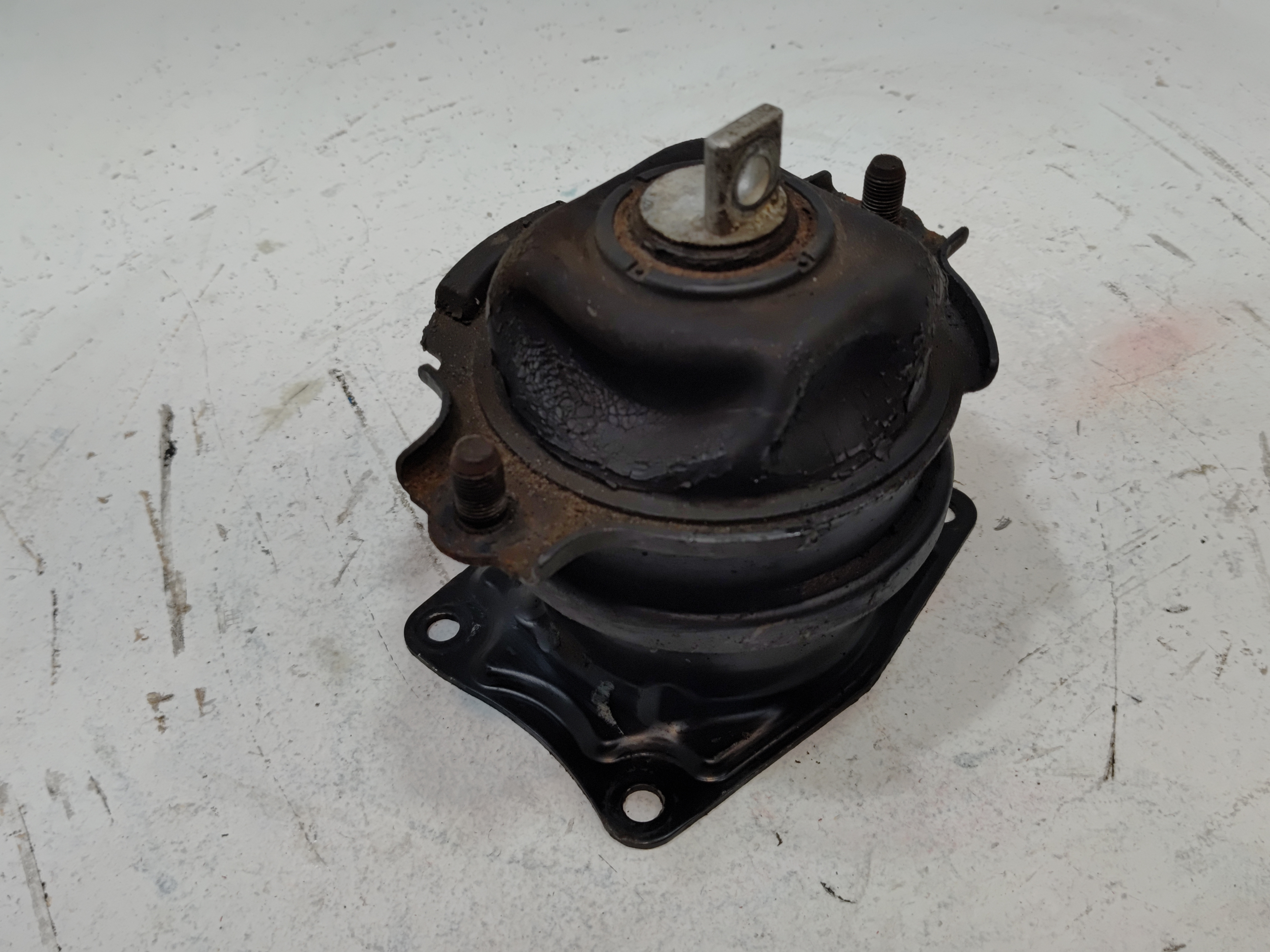 2014-2020 ACURA MDX ENGINE MOTOR FRONT MOUNT BRACKET SUPPORT OEM