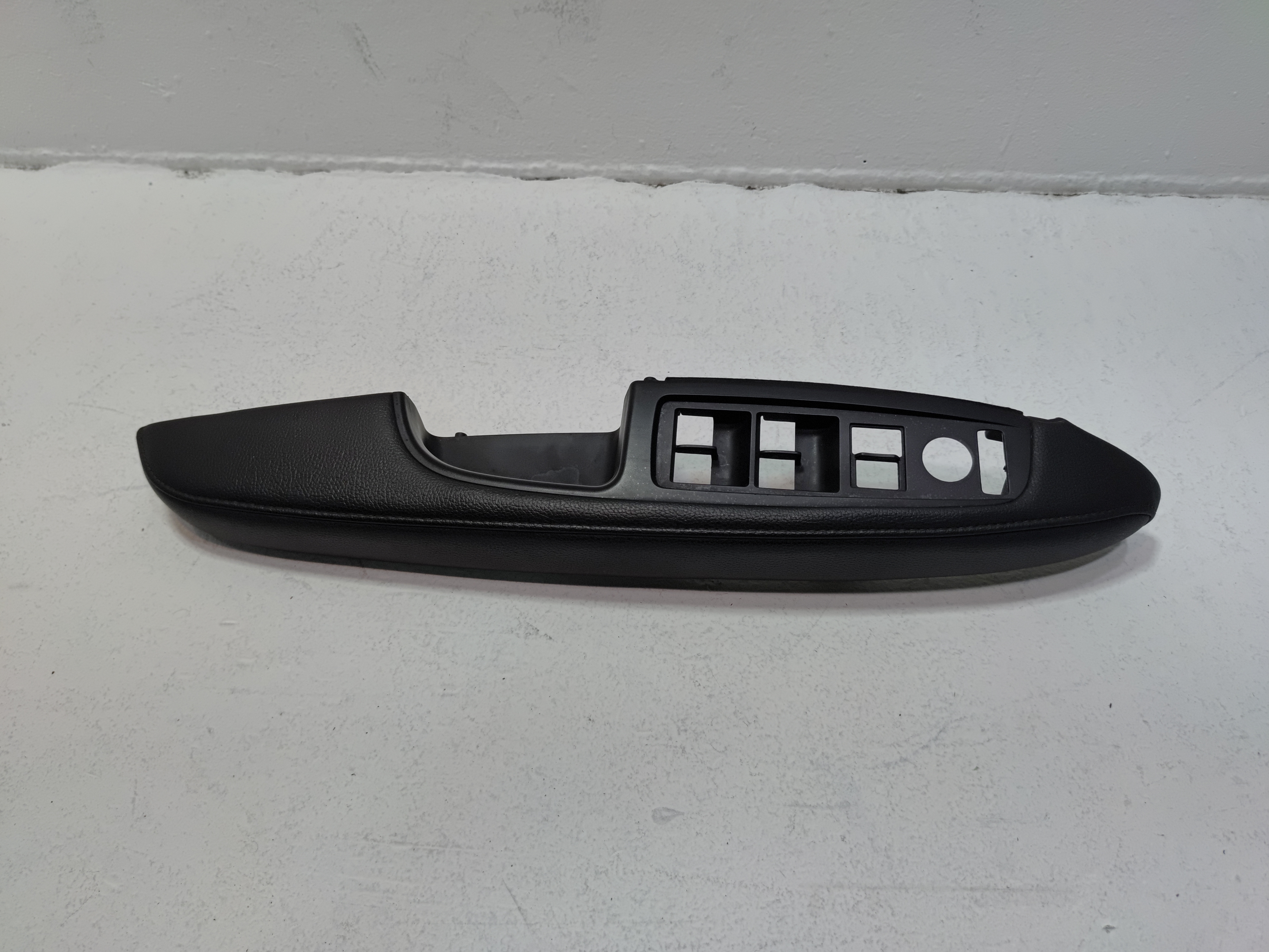 2014-2020 Acura MDX Front Left Driver Door Panel Pull Handle Leather Armrest OEM