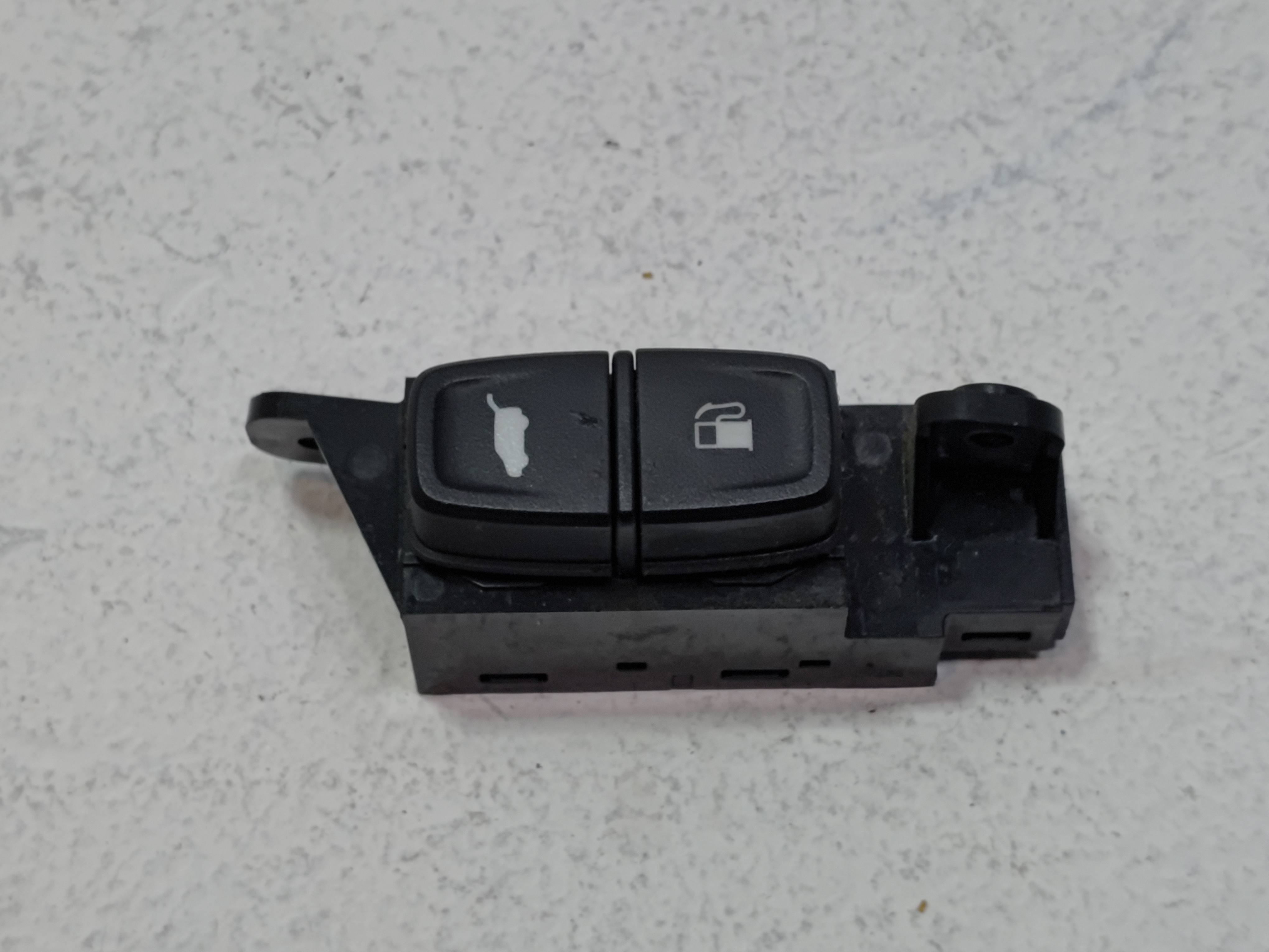 2014-2020 ACURA MDX DASH DRIVER SIDE FUEL DOOR TRUNK RELEASE SWITCH BUTTON OEM