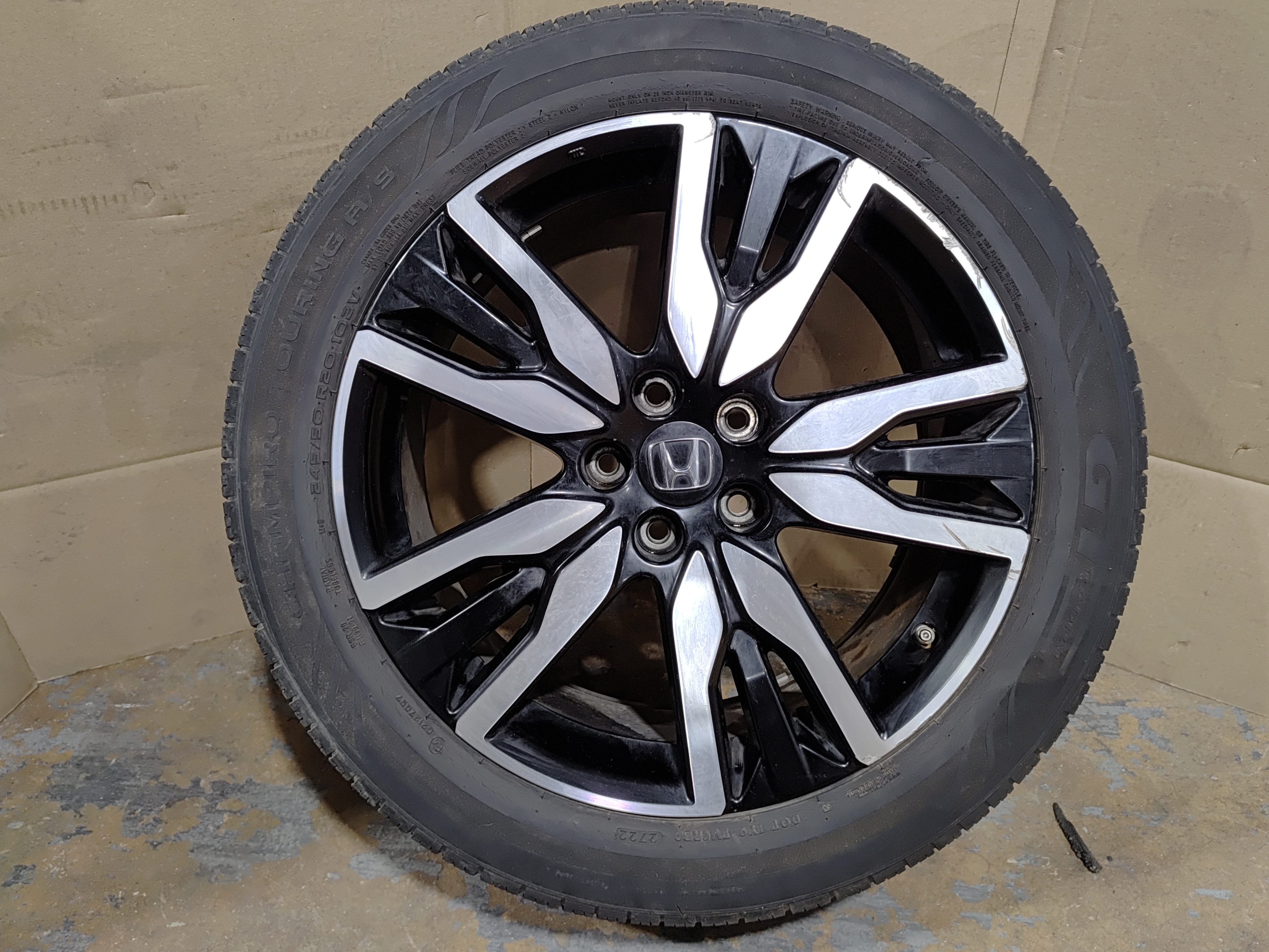 2019-22 Honda Pilot Touring Machined Black Wheel Rim 20x8J W/ TIRE 245/50R20 OEM