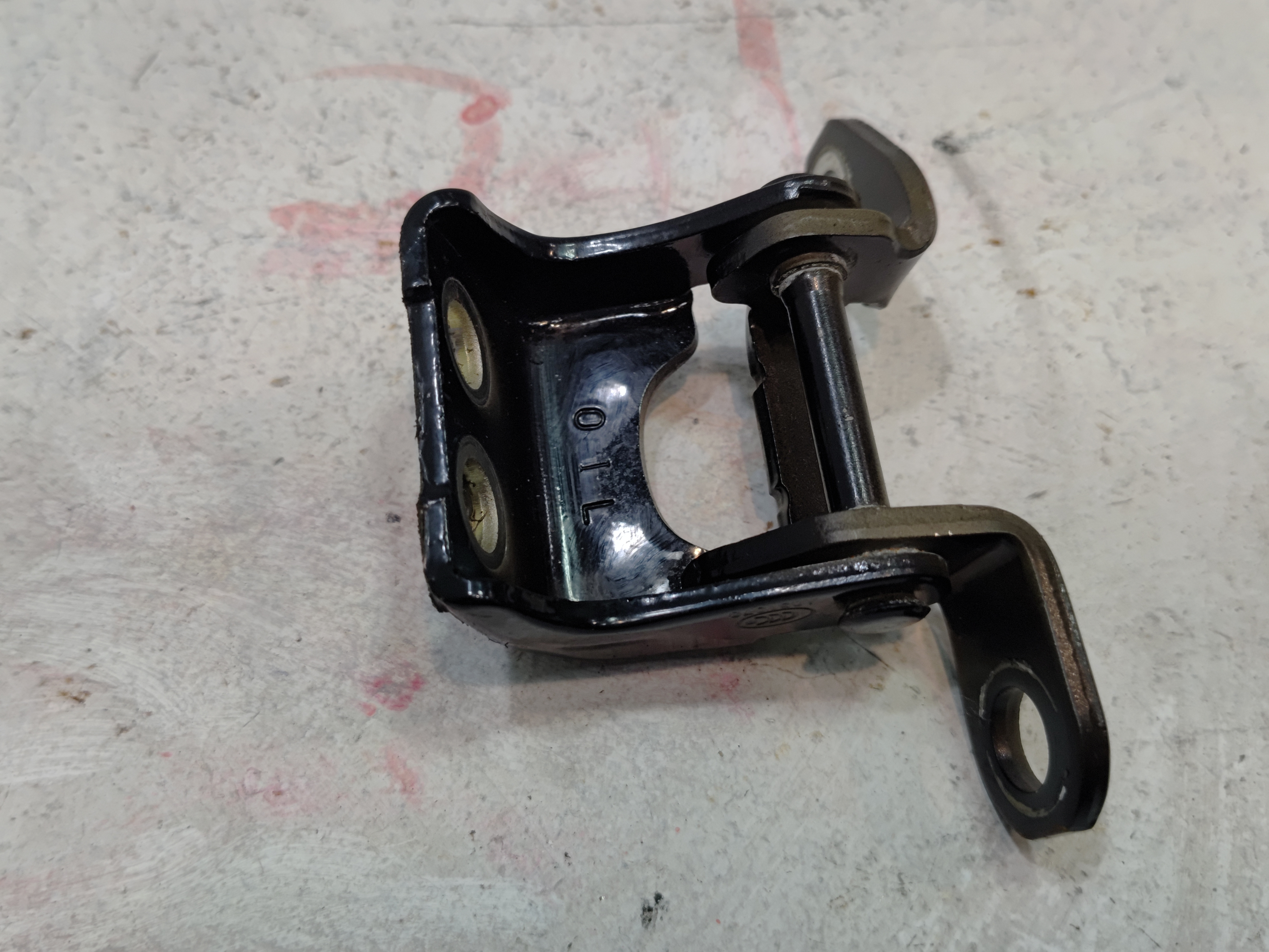 2014-2020 ACURA MDX REAR LEFT DRIVER SIDE DOOR UPPER HINGE OEM *NH731P* BLACK