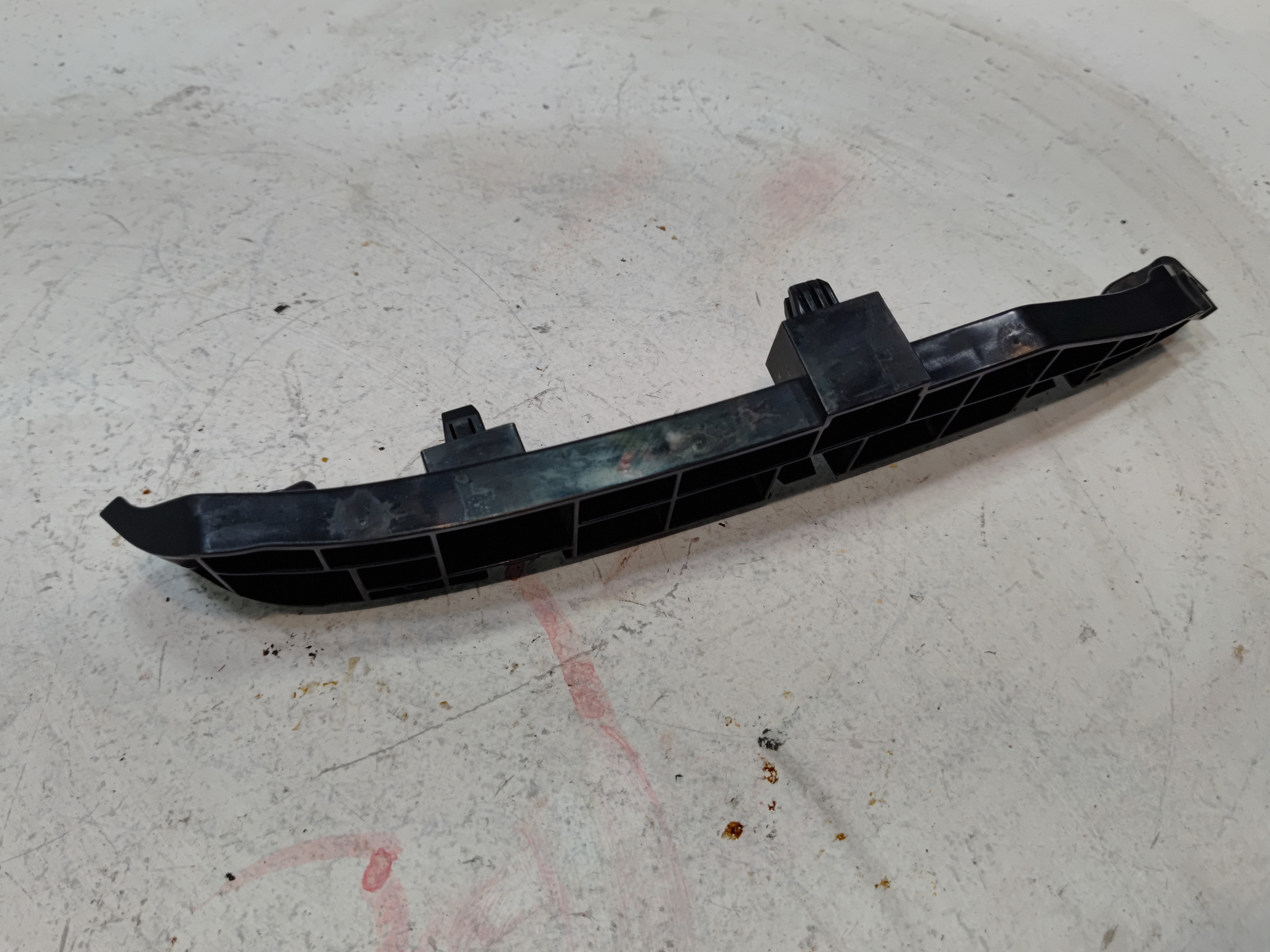 2017-2020 ACURA MDX FRONT BUMPER RIGHT PASSENGER SIDE SPACER SUPPORT BRACKET OEM