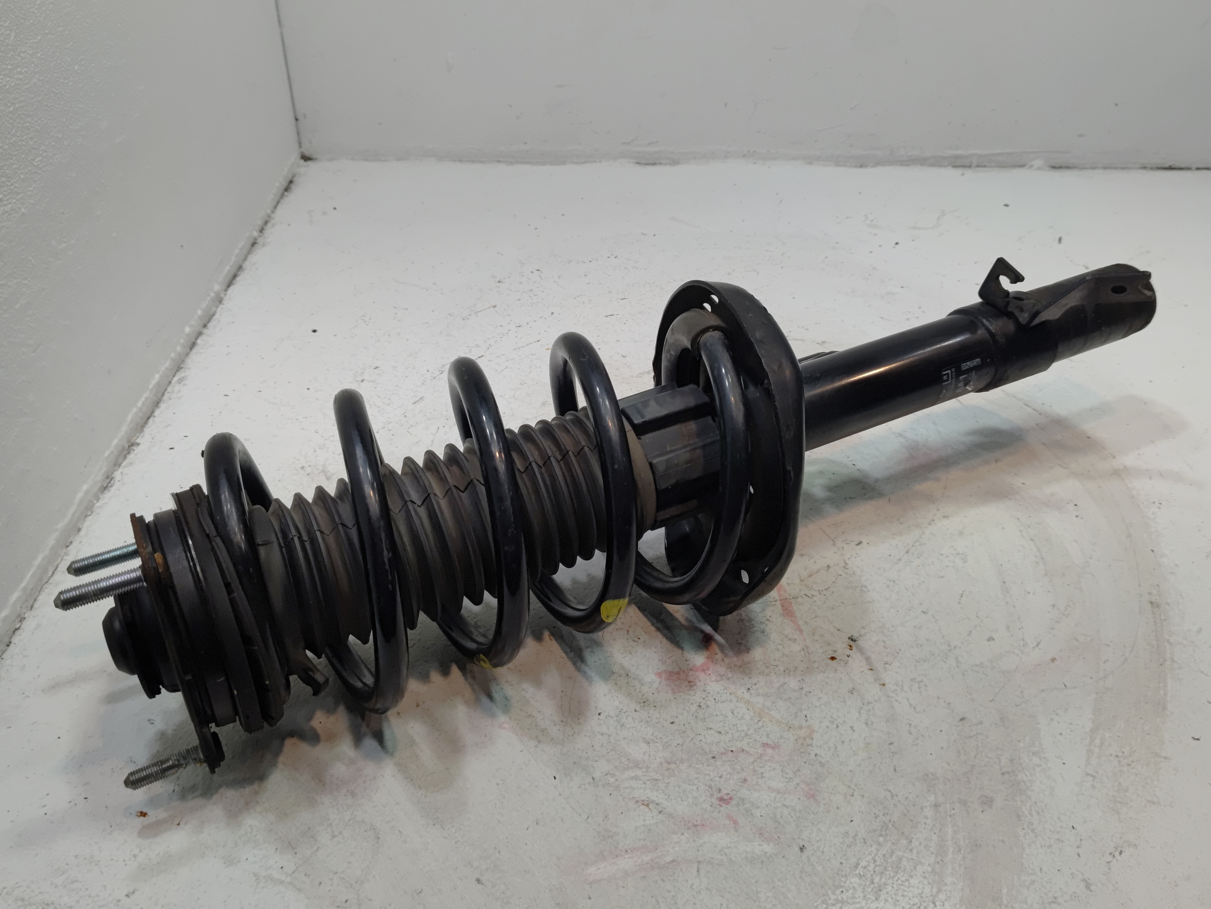 2016-2020 Acura MDX AWD Front Passenger Side Strut Shock Absorber Assembly OEM