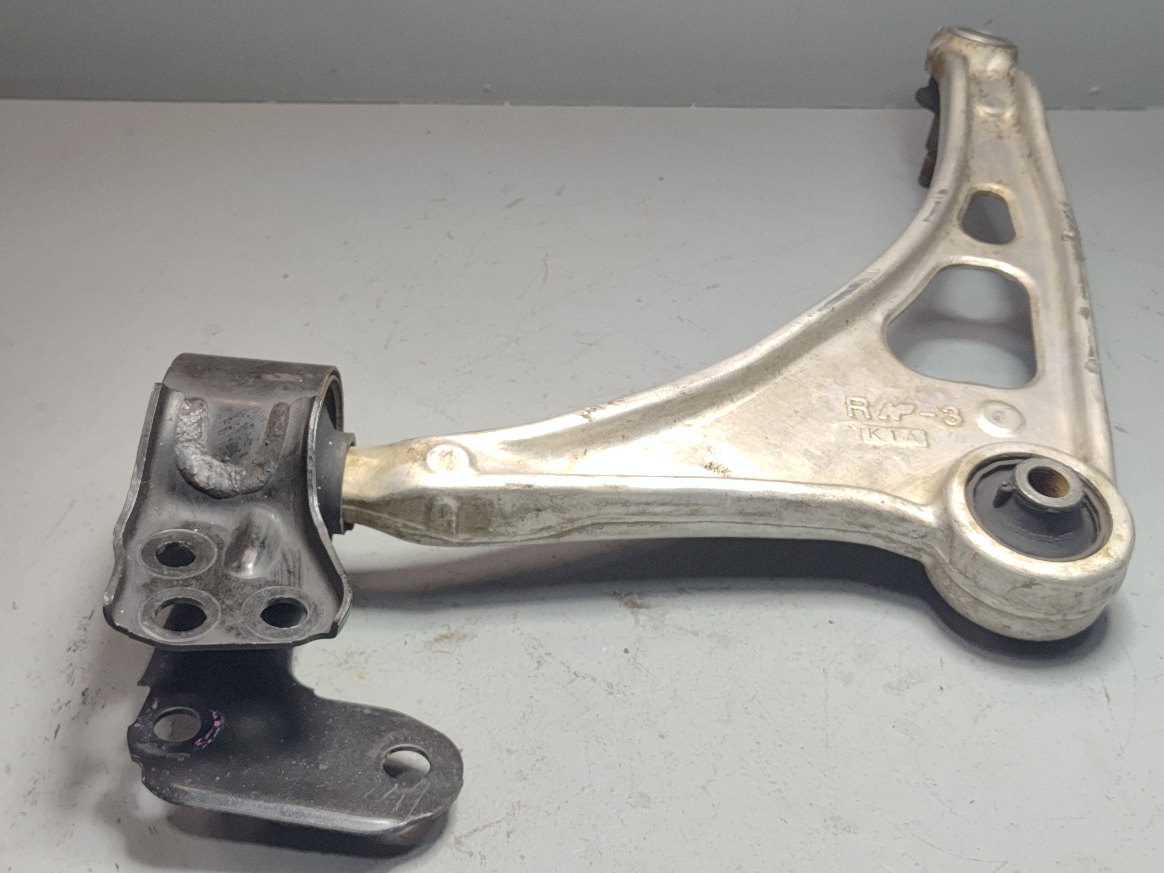 2014- 2020 ACURA MDX FRONT RIGHT PASSENGER SIDE LOWER CONTROL ARM OEM