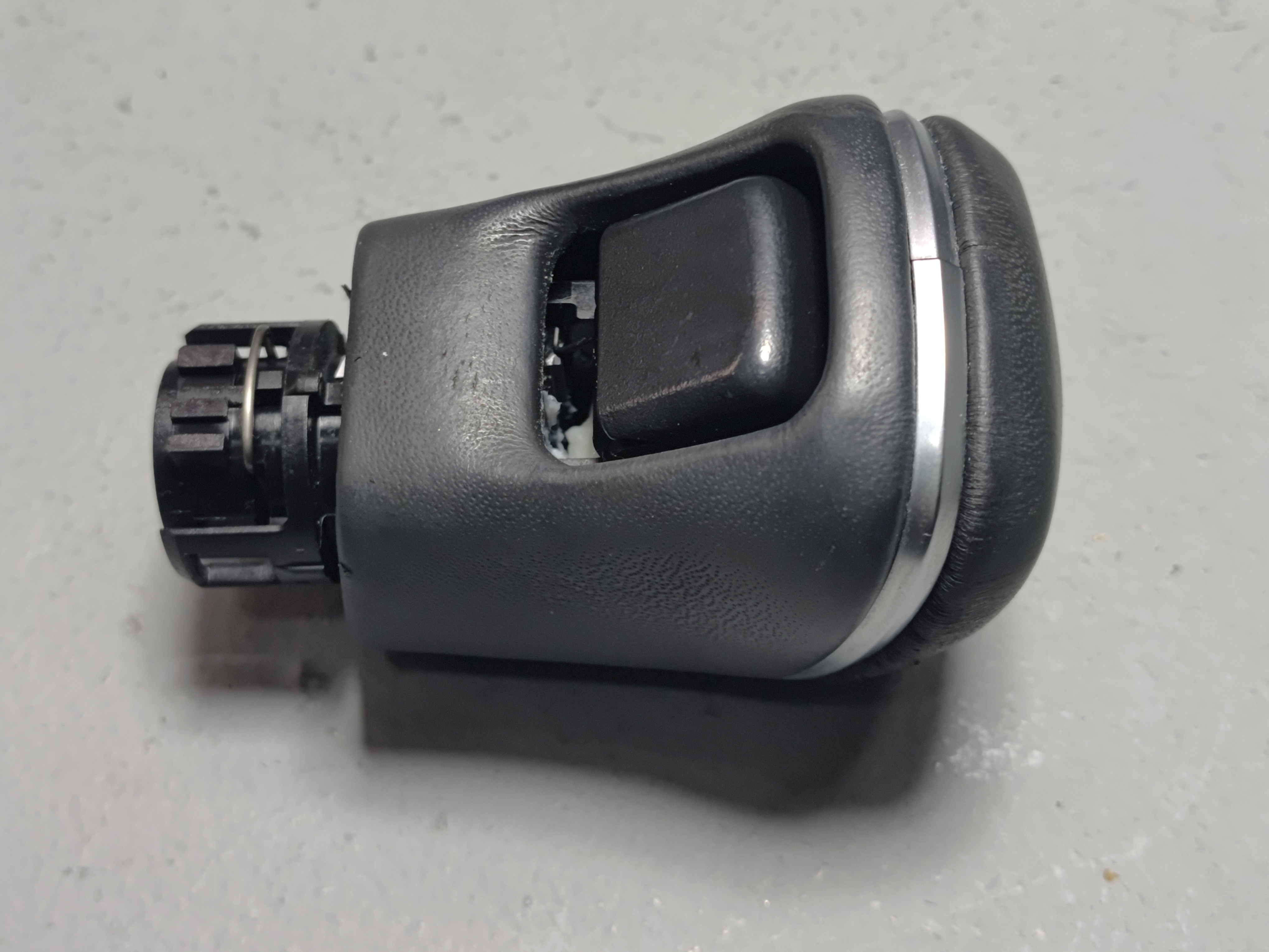 2018-2019 Toyota Camry Transmission Gear Shift Shifter Lever Knob OEM