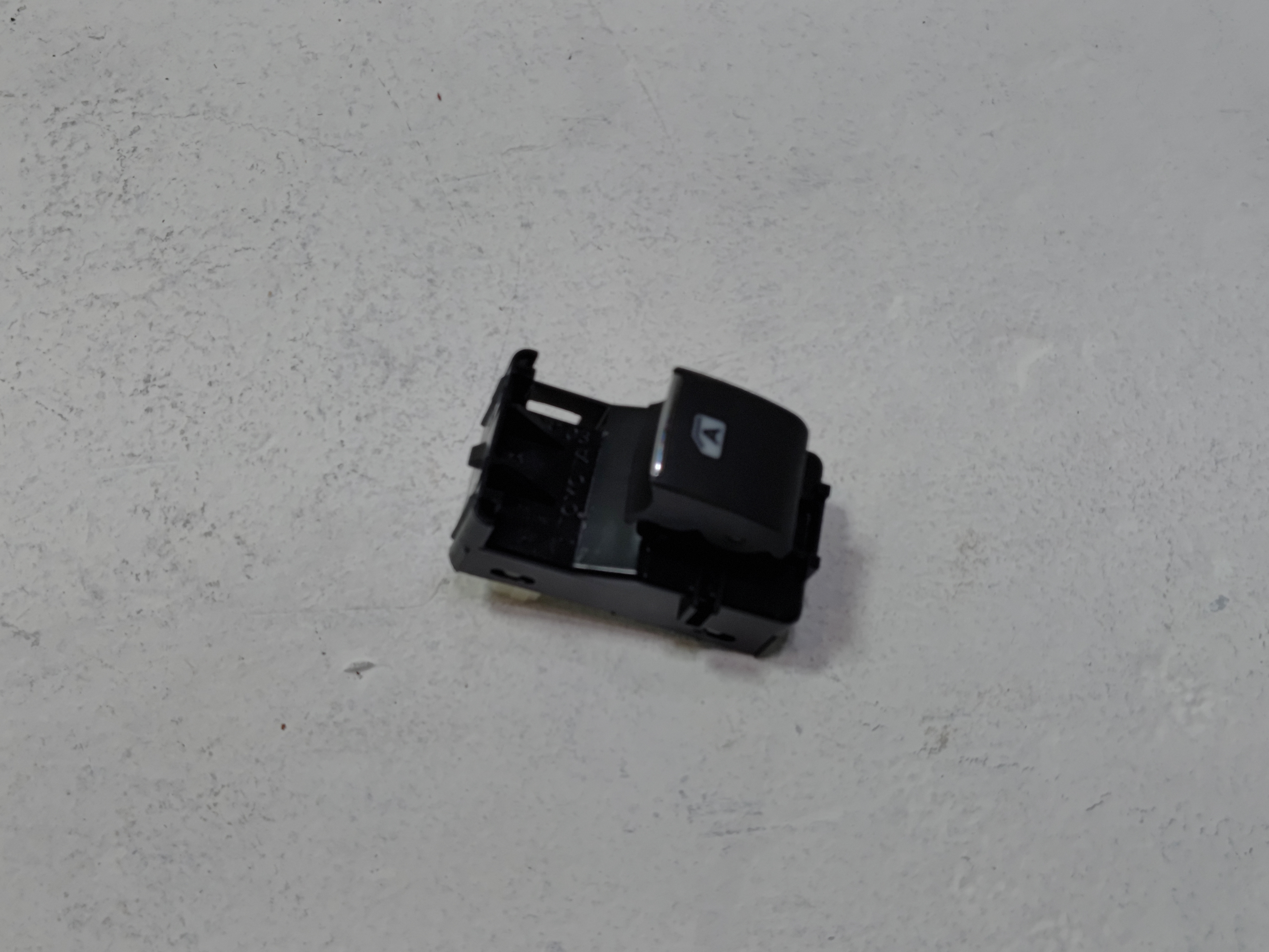 18-21 Toyota Camry Rear Driver or Passenger Side Door Window Control Switch OEM
