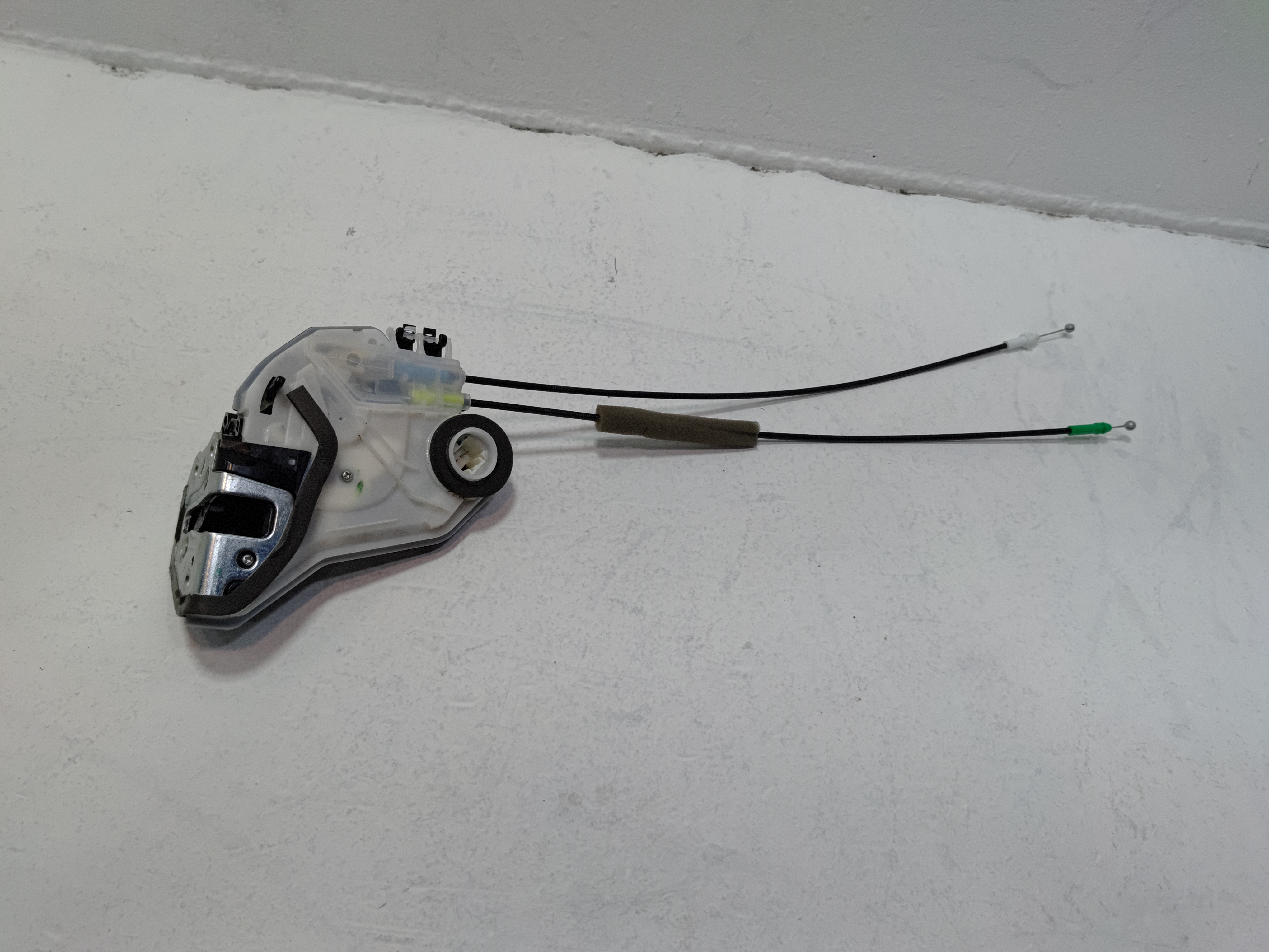 TOYOTA CAMRY REAR TRUNK DECK LID LATCH LOCK ACTUATOR MOTOR 2018-2024 OEM