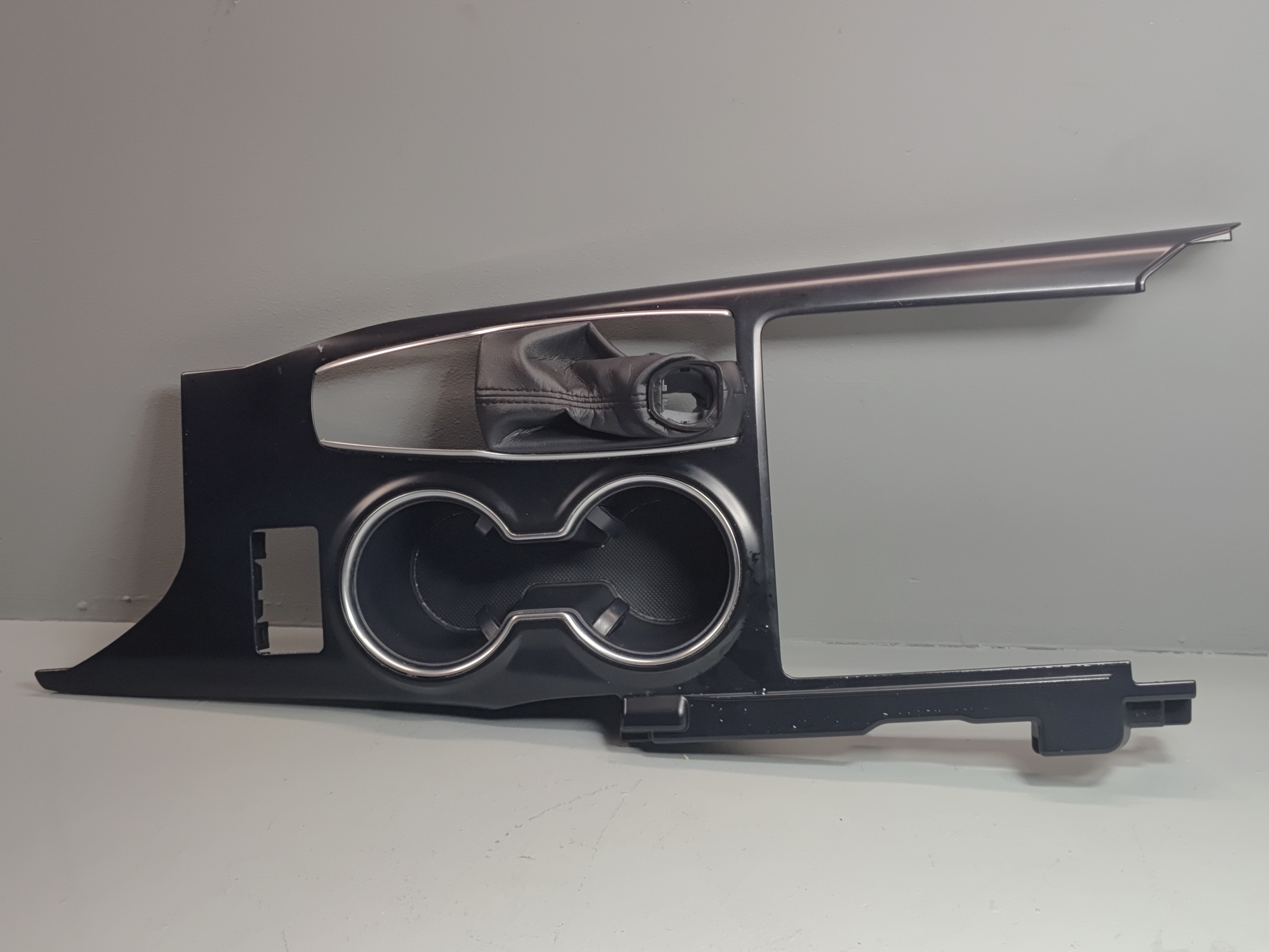 18-20 Toyota Camry Center Console Top Shifter Bezel Cover Panel & Cup Holder OEM