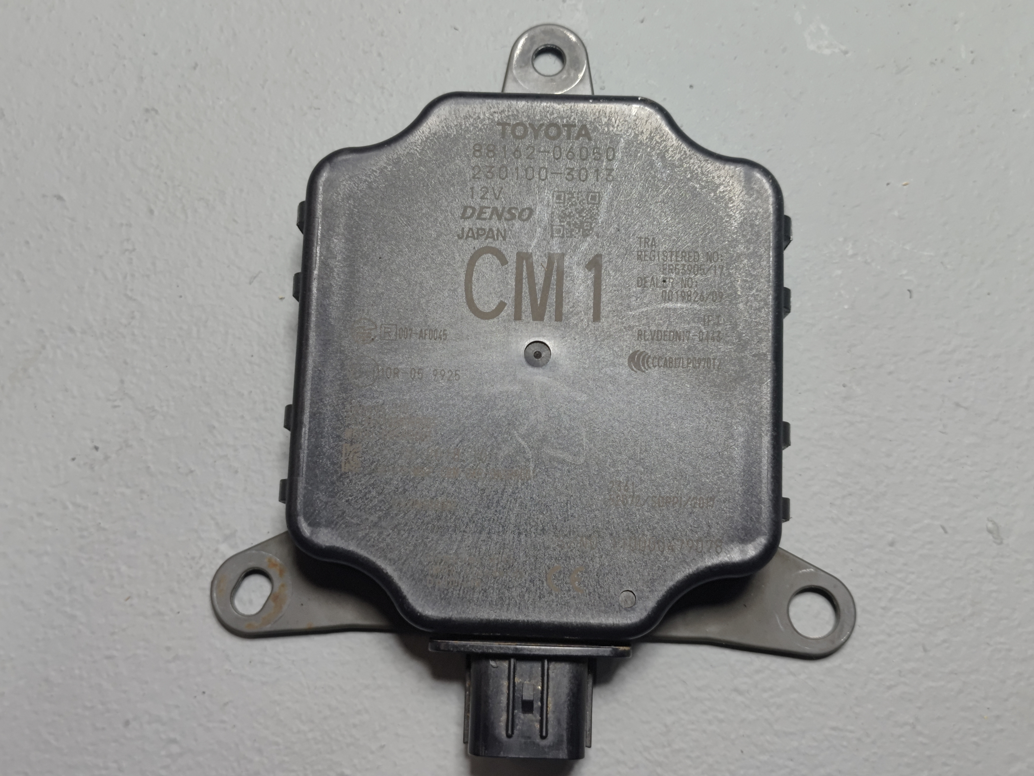 18-20 Toyota Camry XSE Rear Driver or Passenger Side Blind Spot Radar Sensor OEM