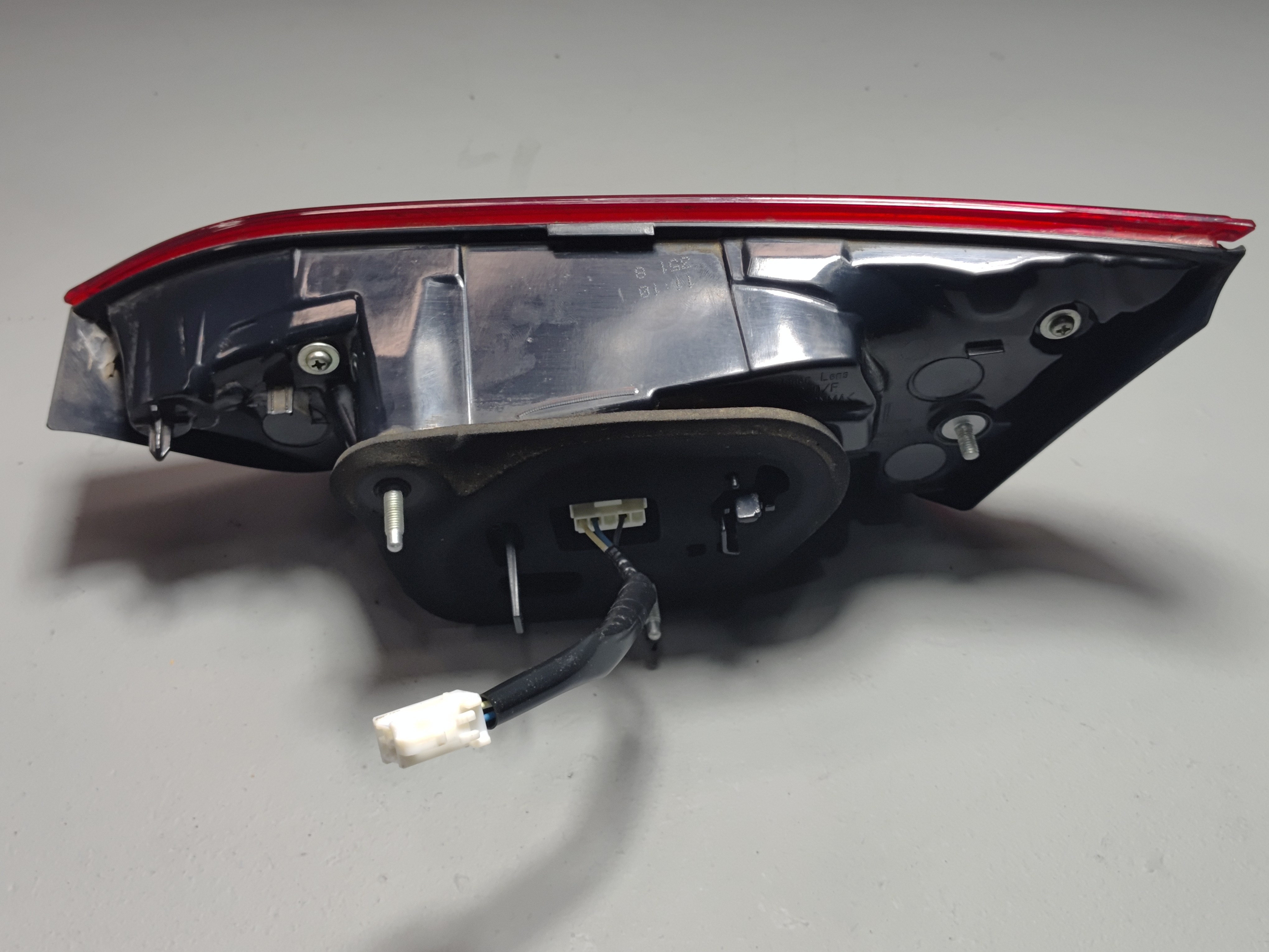 2018-2020 Toyota Camry Rear Left Driver Side Inner Taillight Light Lamp OEM